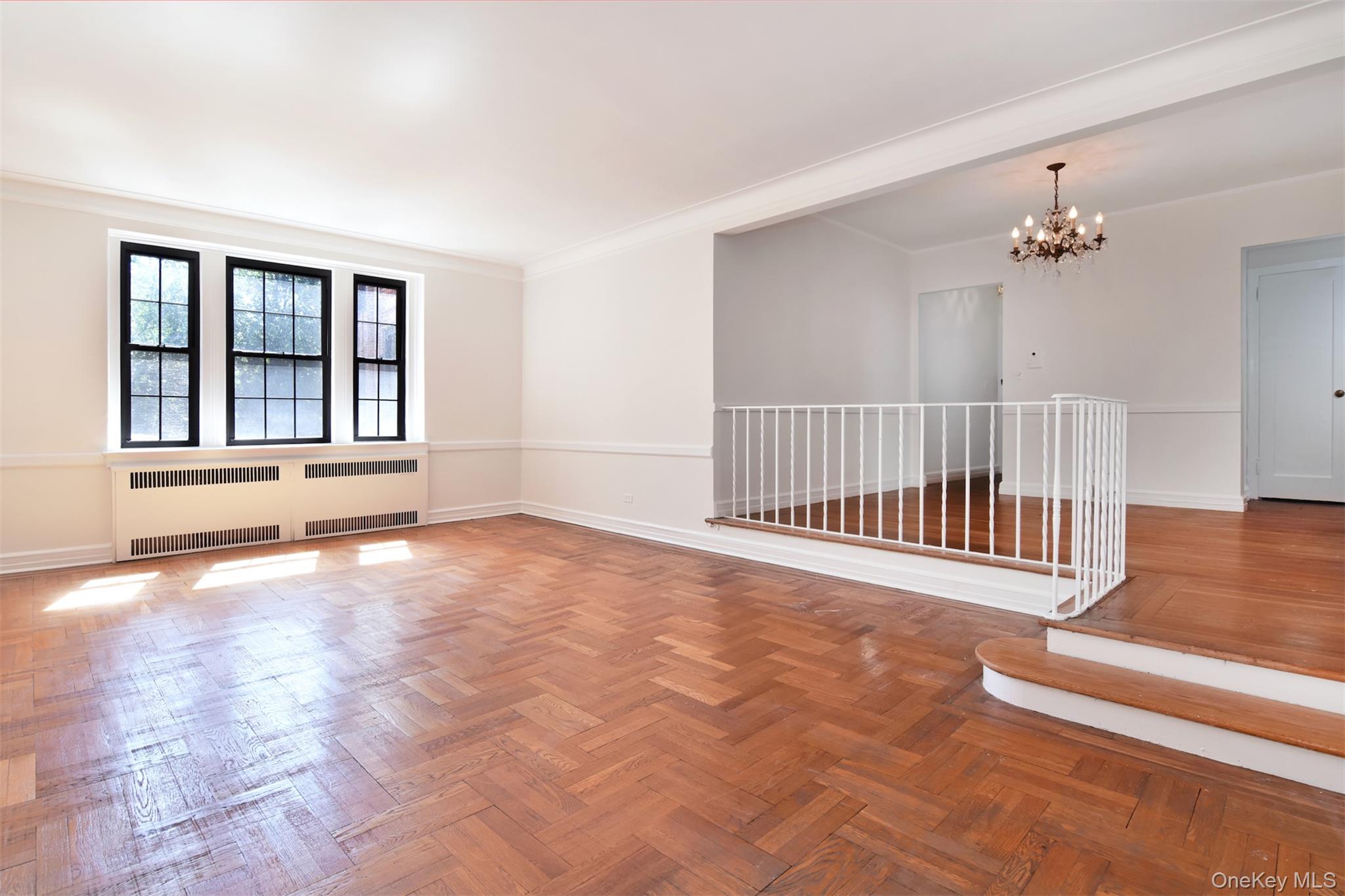 35 Parkview Avenue 3e Property Photo 2