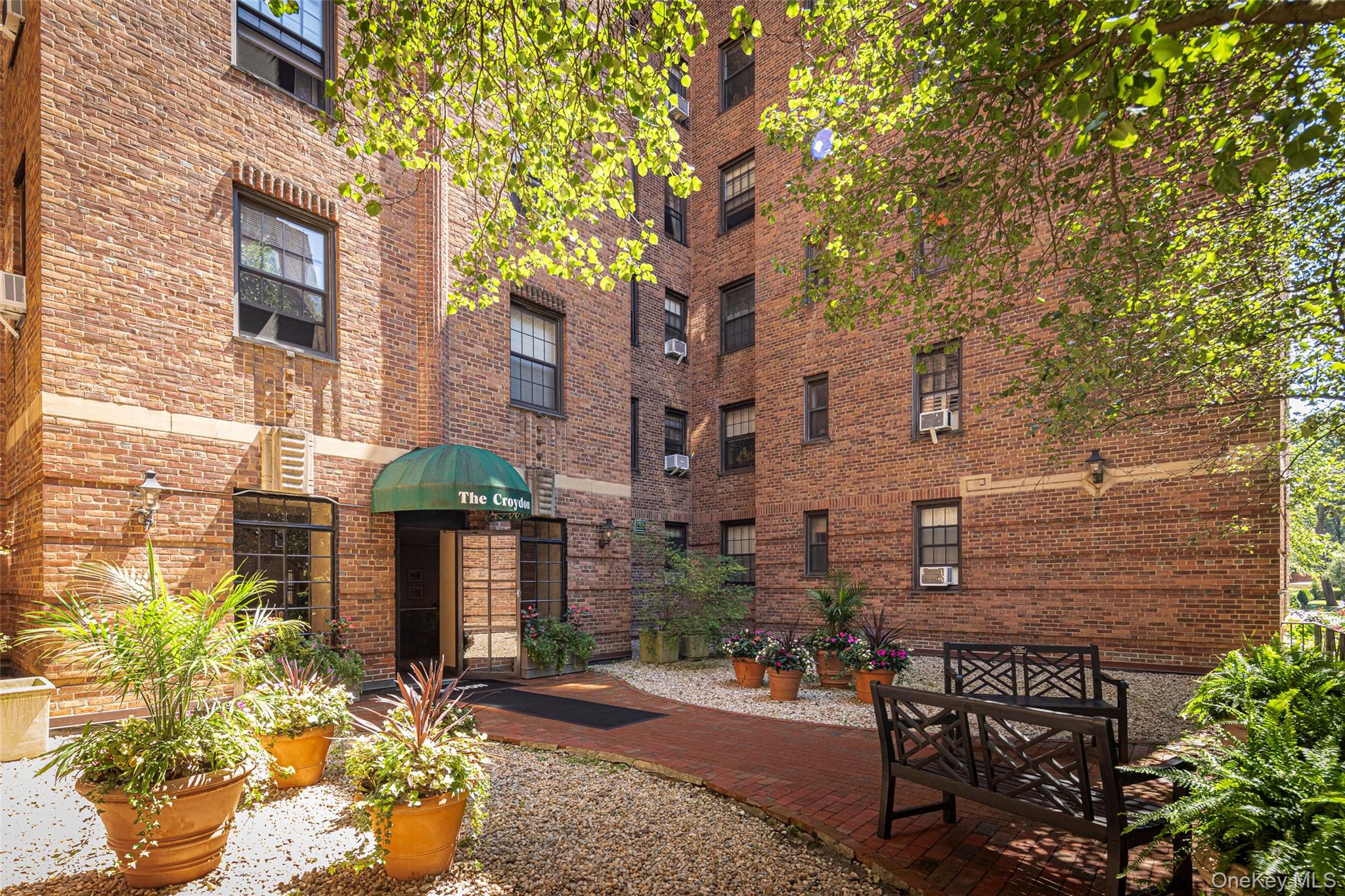 35 Parkview Avenue 3e Property Photo 19