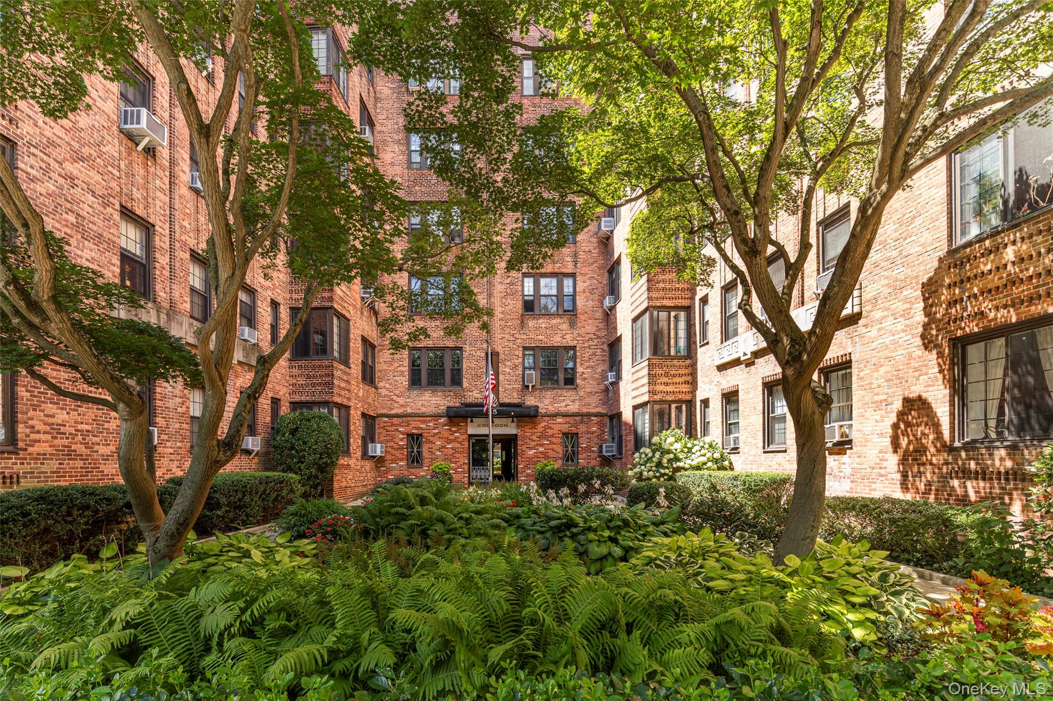 35 Parkview Avenue 3e Property Photo 20