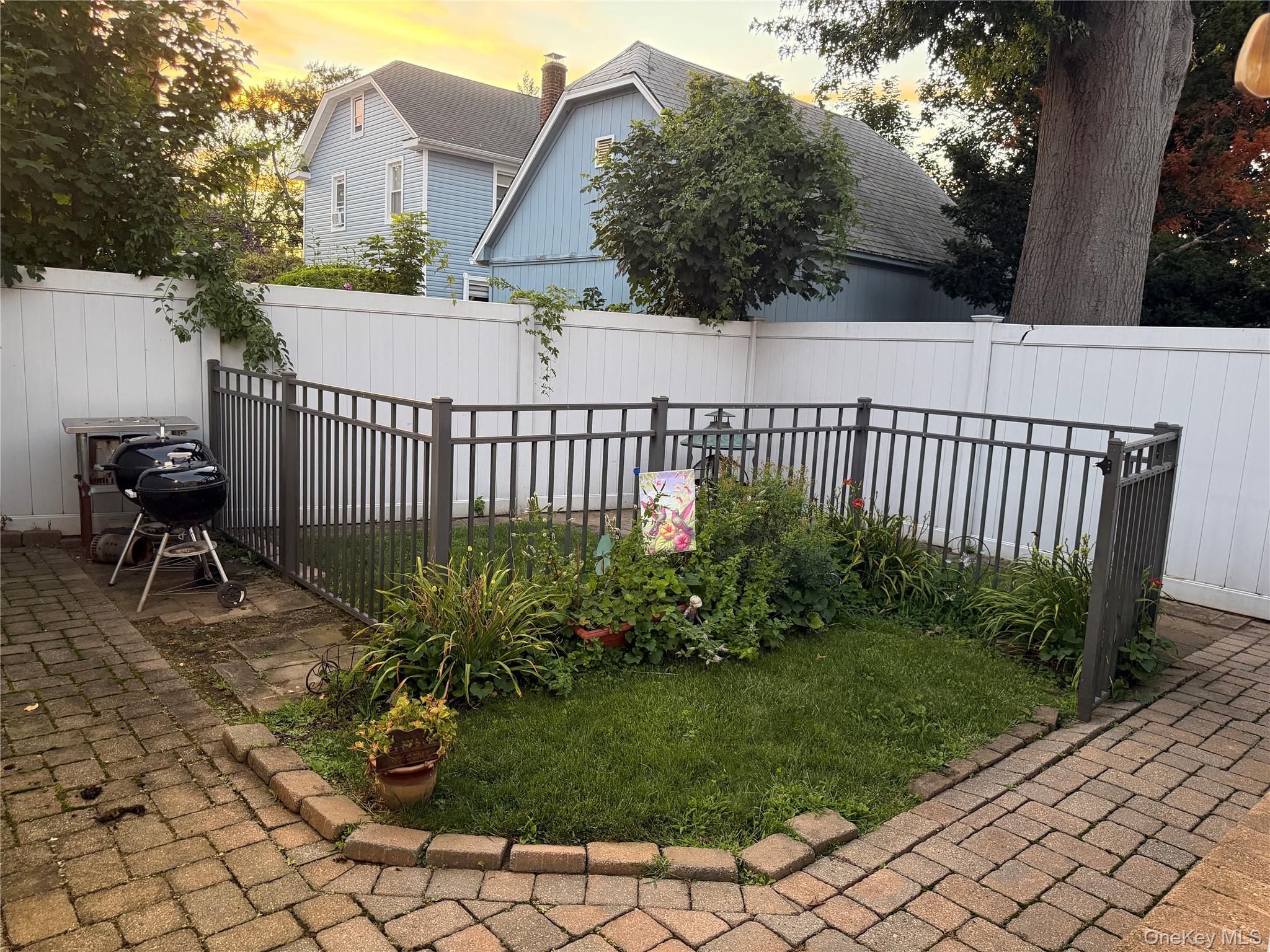 211 Madison Avenue Property Photo 7