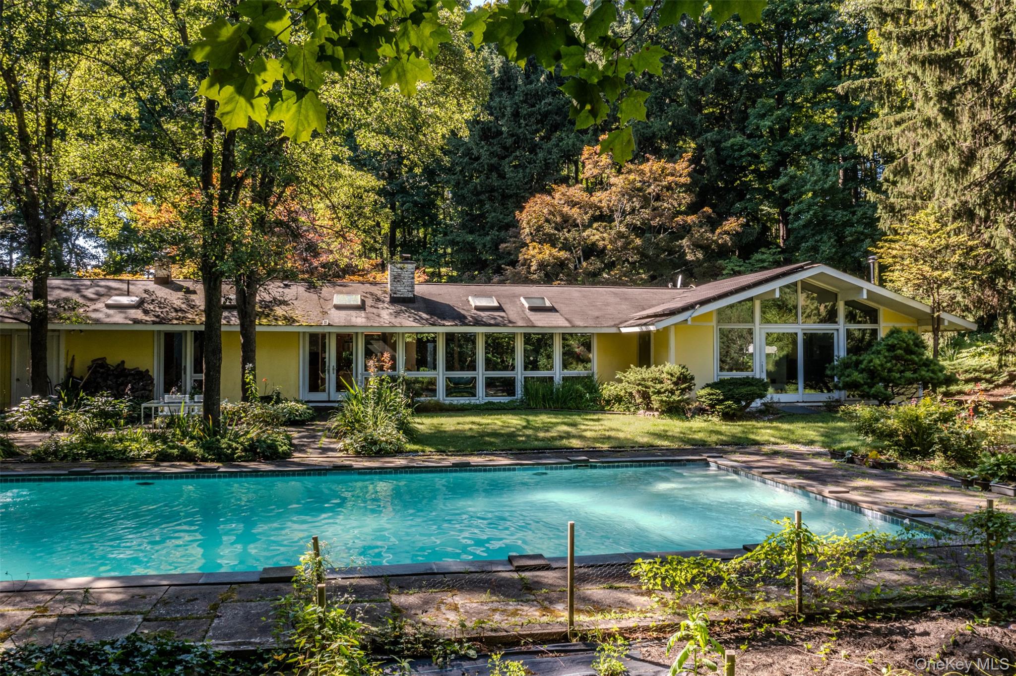 100 Crow Hill Road Property Photo 4