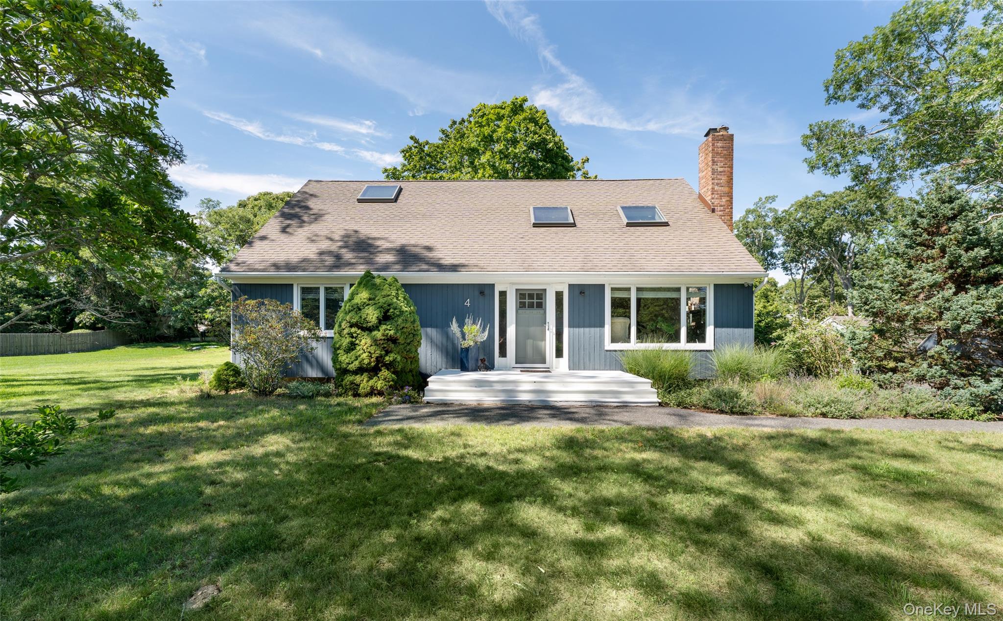 4 Joysan Court Property Photo 1