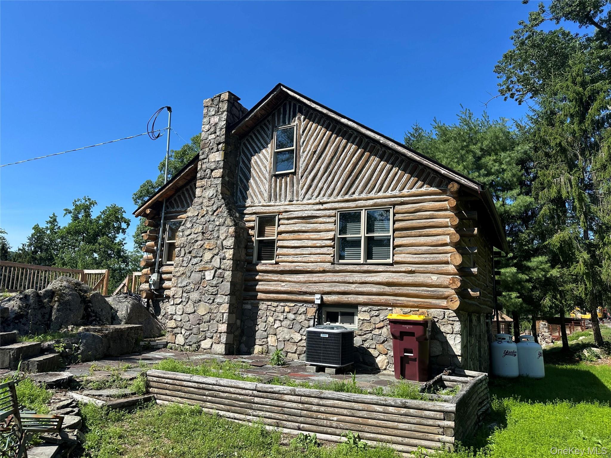 122 Woods Road Property Photo 3