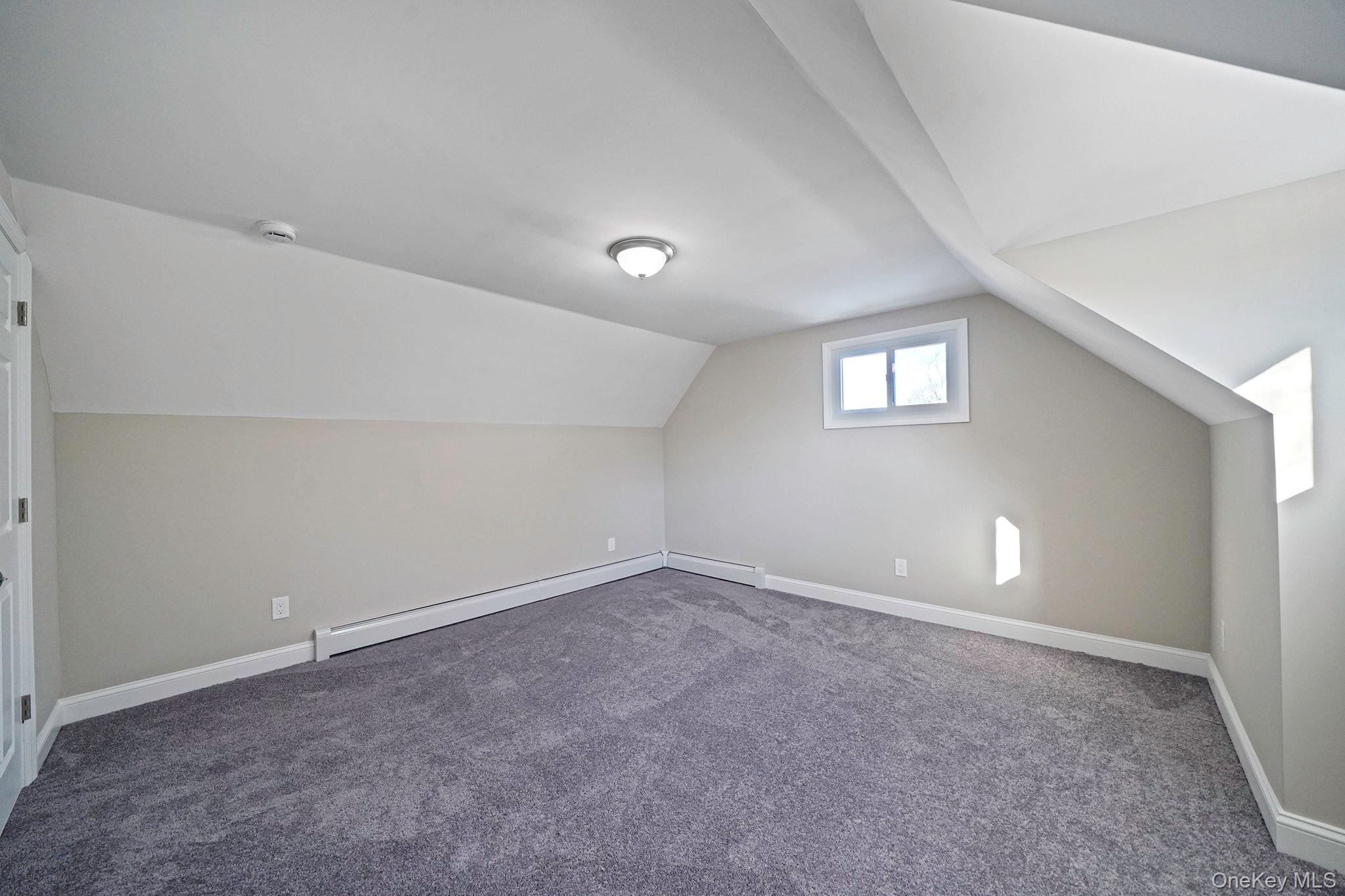 182 W 17th Street Property Photo 18