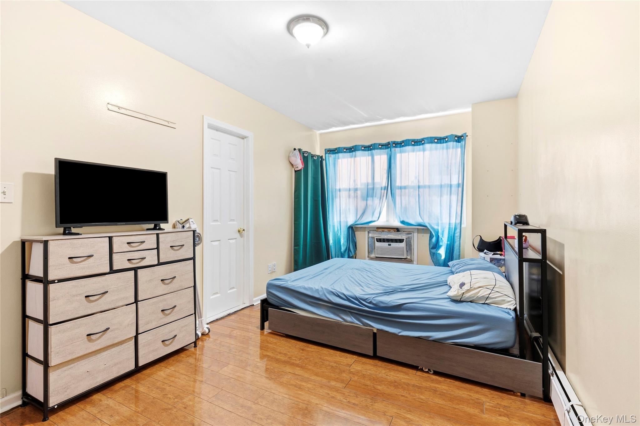 48 Crescent Street Property Photo 4