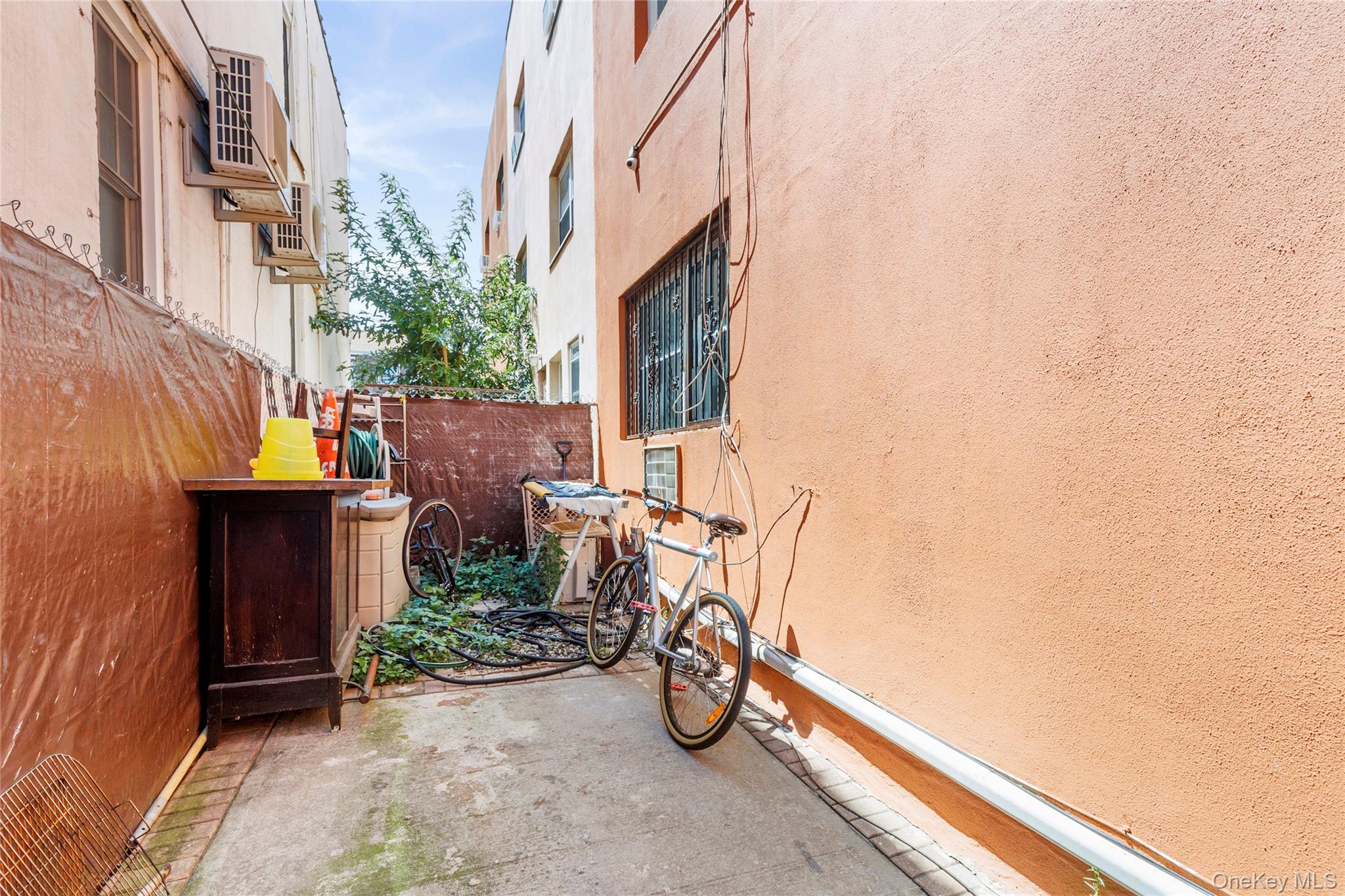 48 Crescent Street Property Photo 19