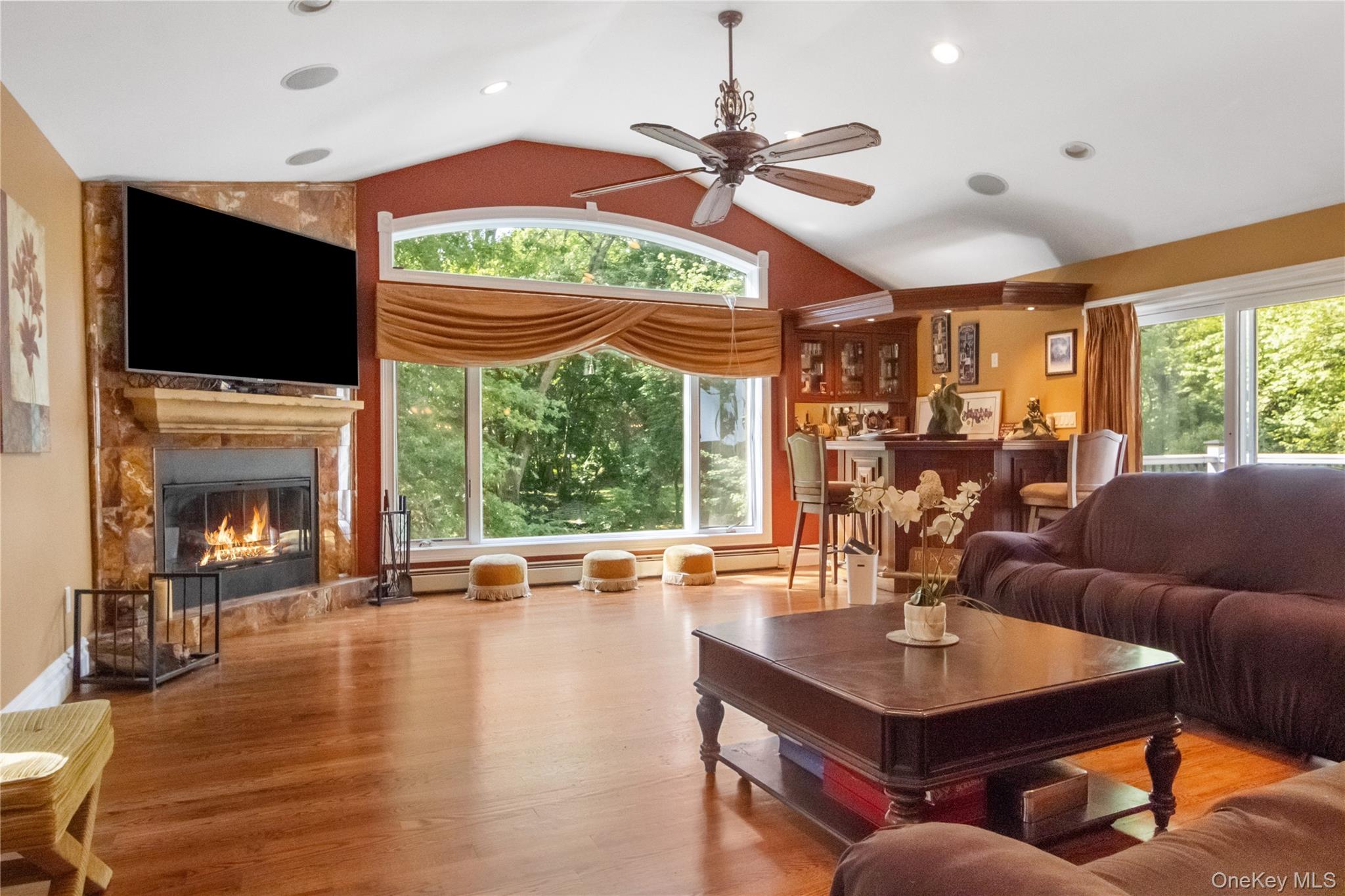 270 Bardonia Road Property Photo 10