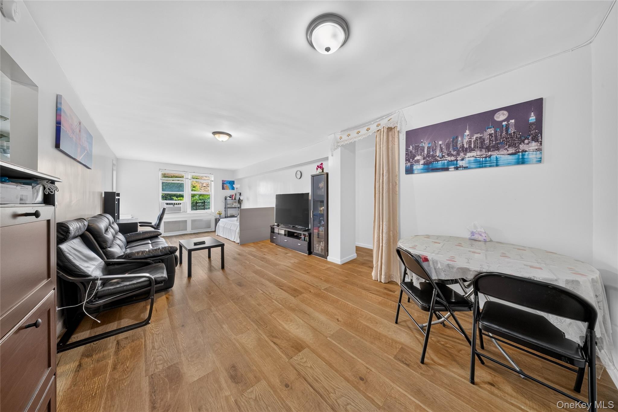 42-40 Bowne Street 2K Property Photo 1