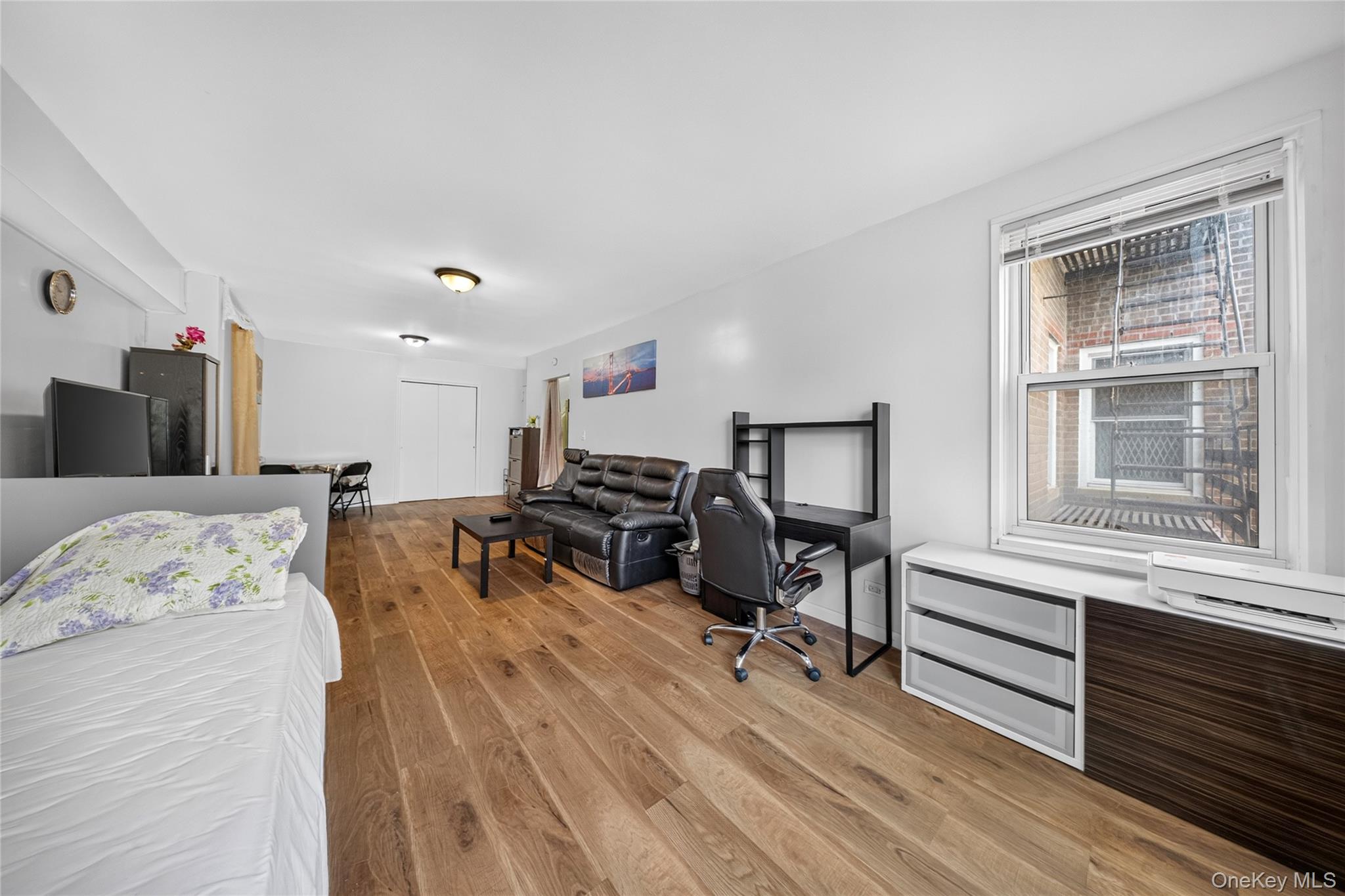 42-40 Bowne Street 2k Property Photo 3