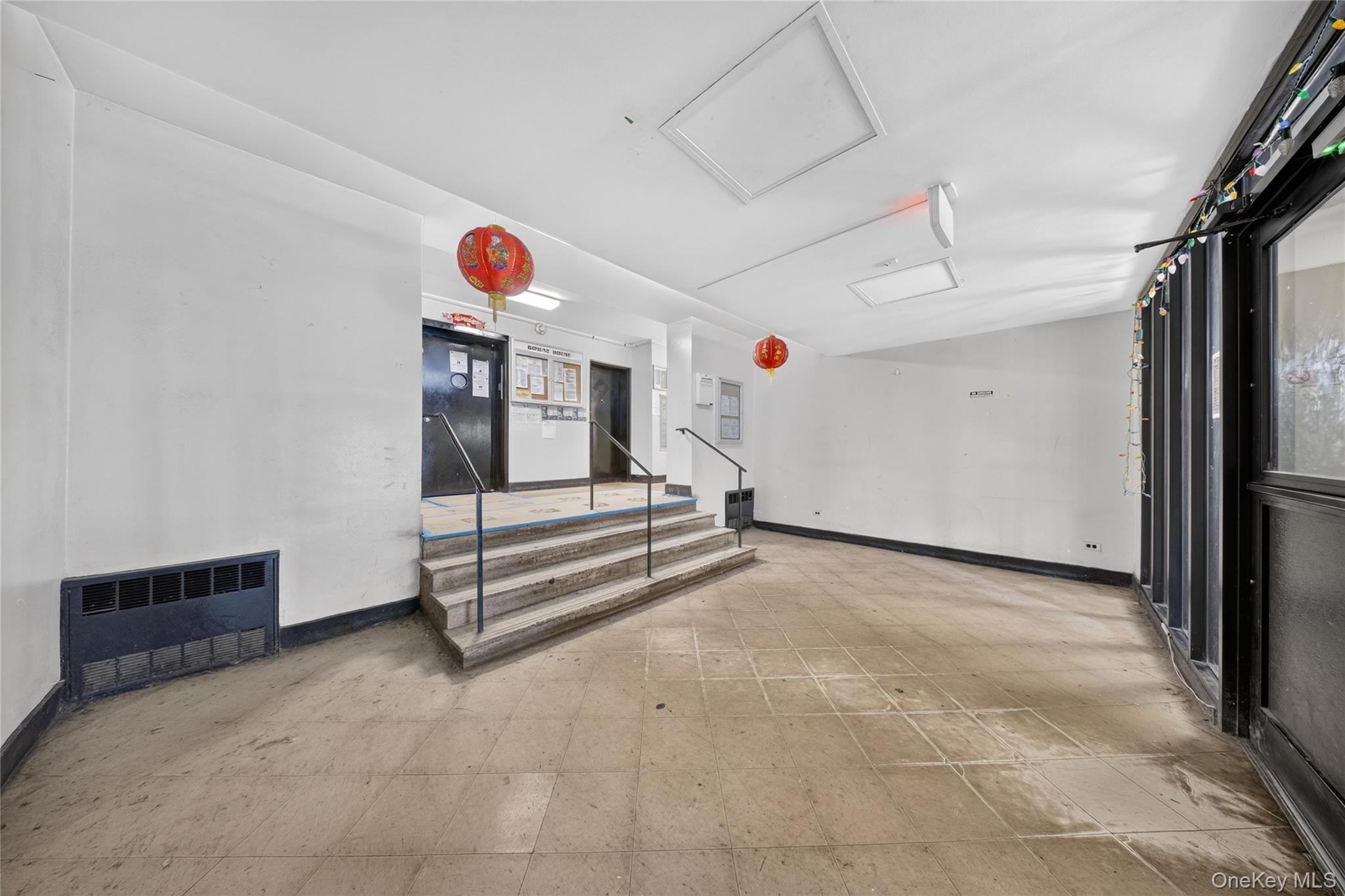 42-40 Bowne Street 2k Property Photo 16