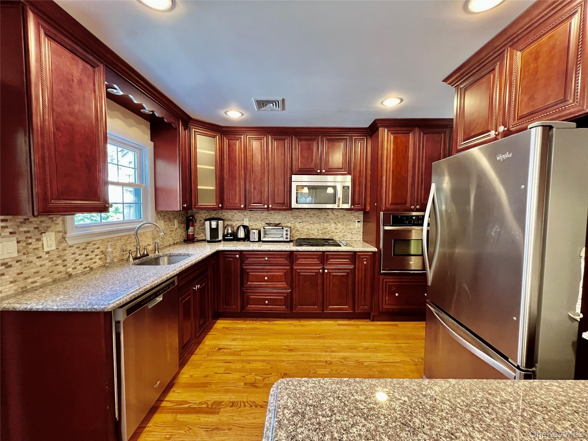 31 Edward Street Property Photo 4