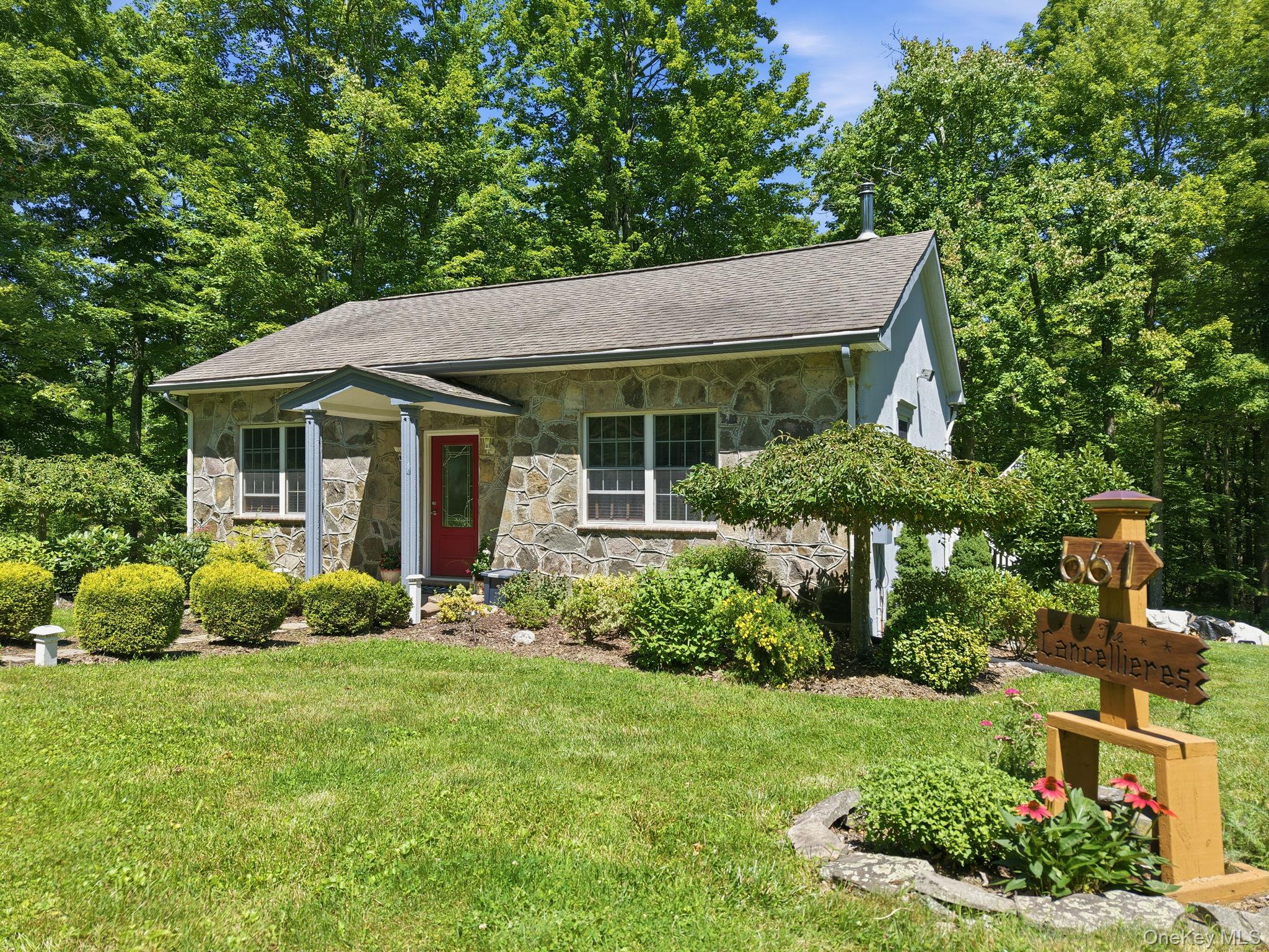 661 Oak Ridge Road Property Photo 2