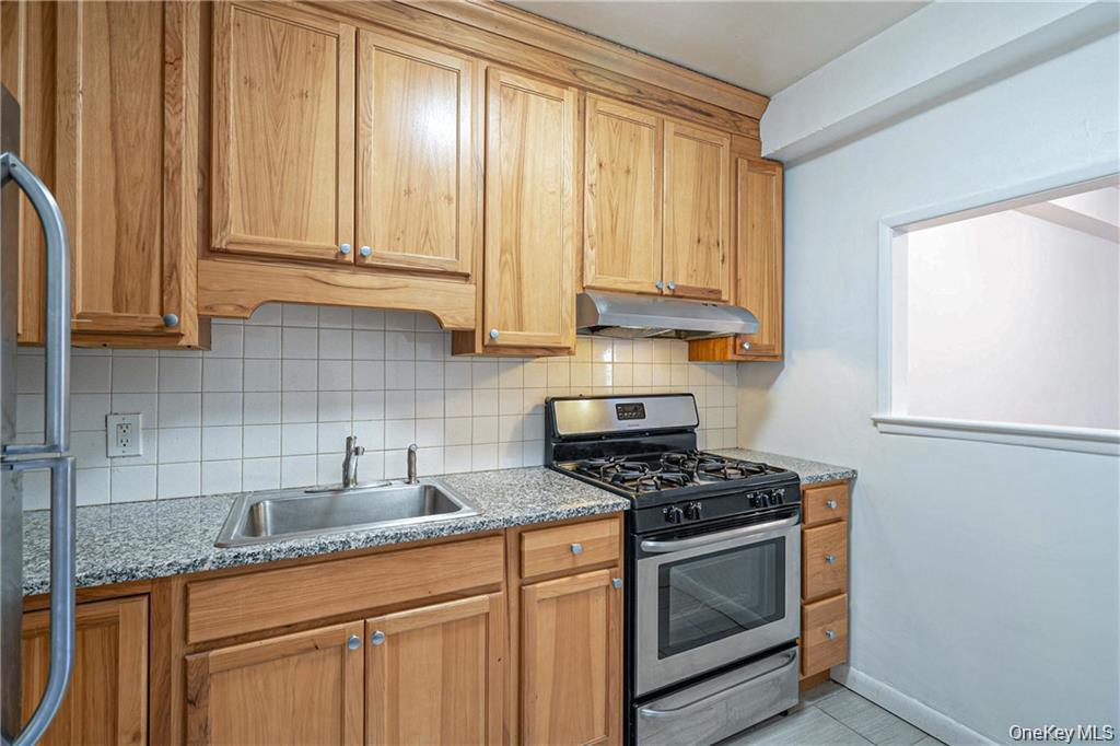 30 Lake Street 2k Property Photo 8