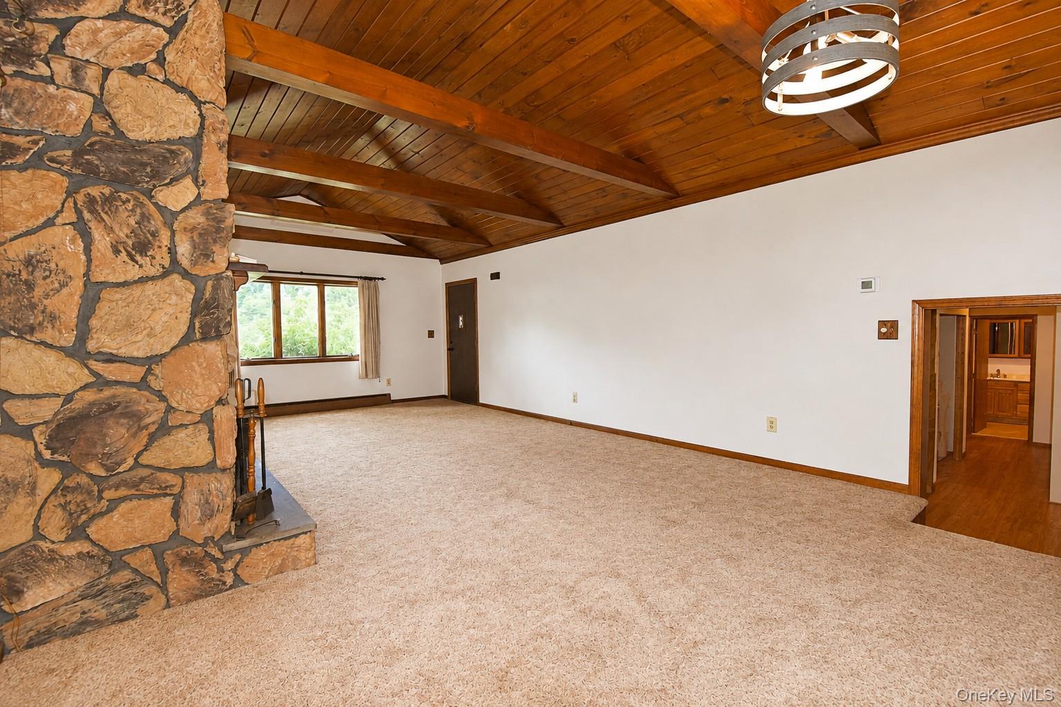 112 Glen Street Property Photo 9