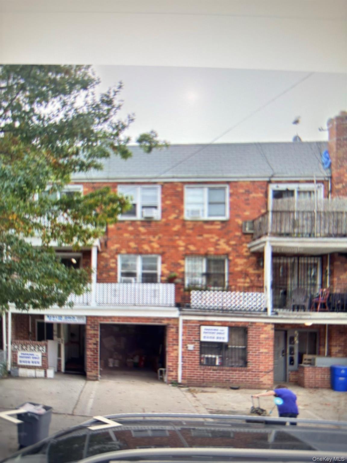 37-28 Parsons Blvd Property Photo 1