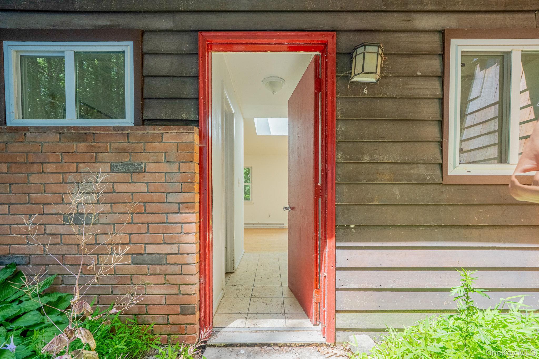 4 White Birch Lane Property Photo 2