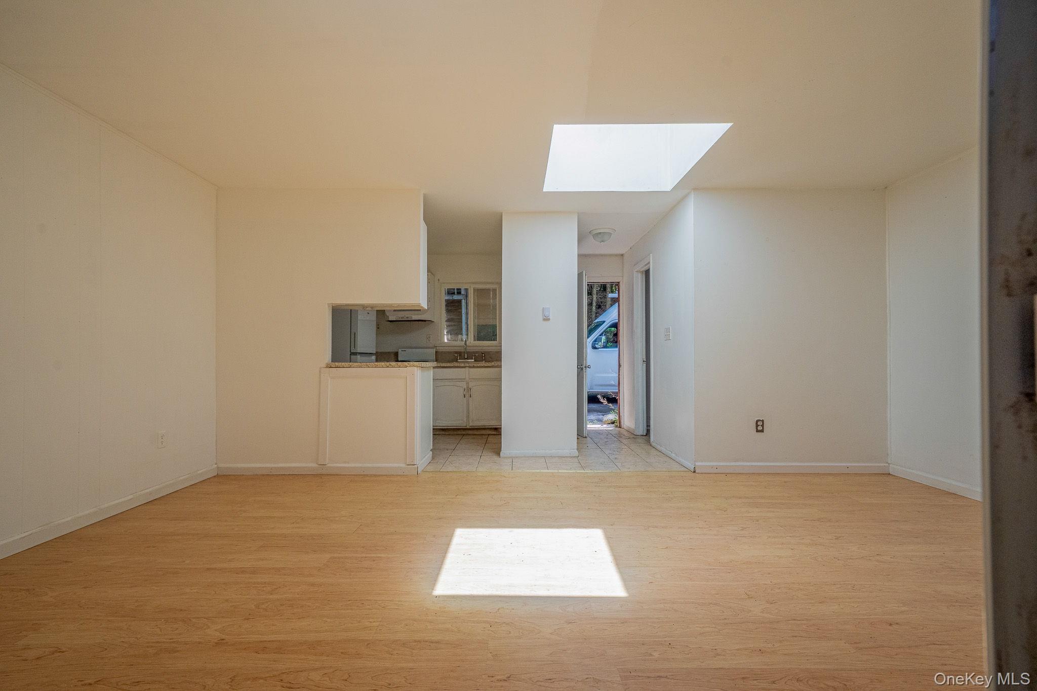 4 White Birch Lane Property Photo 9