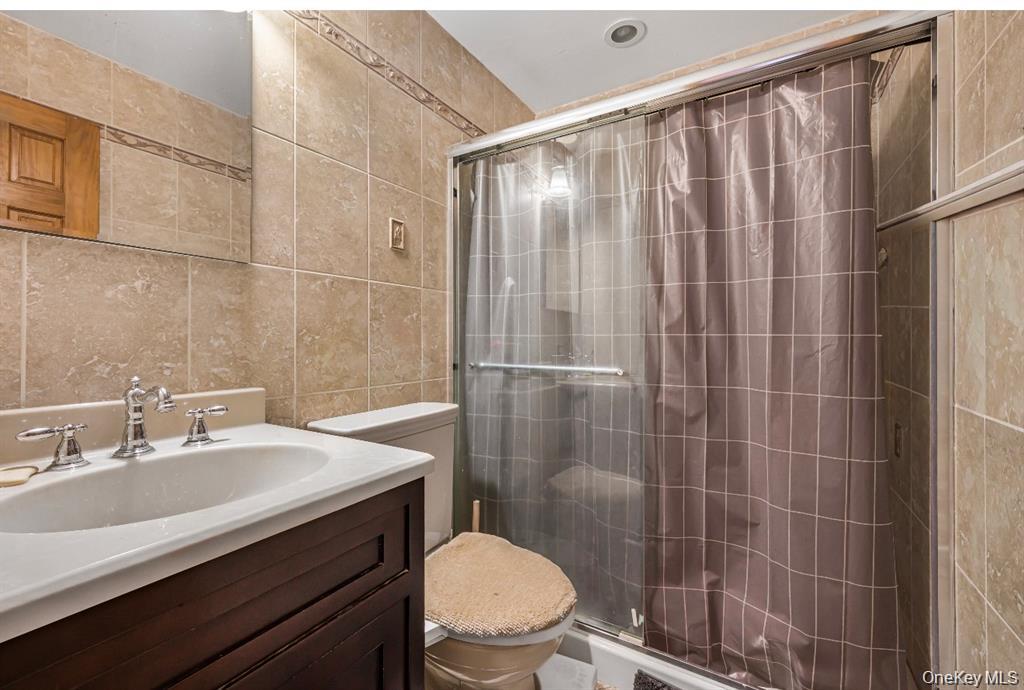 758 Wyngate Drive Property Photo 7
