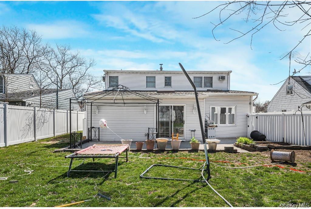 758 Wyngate Drive Property Photo 16