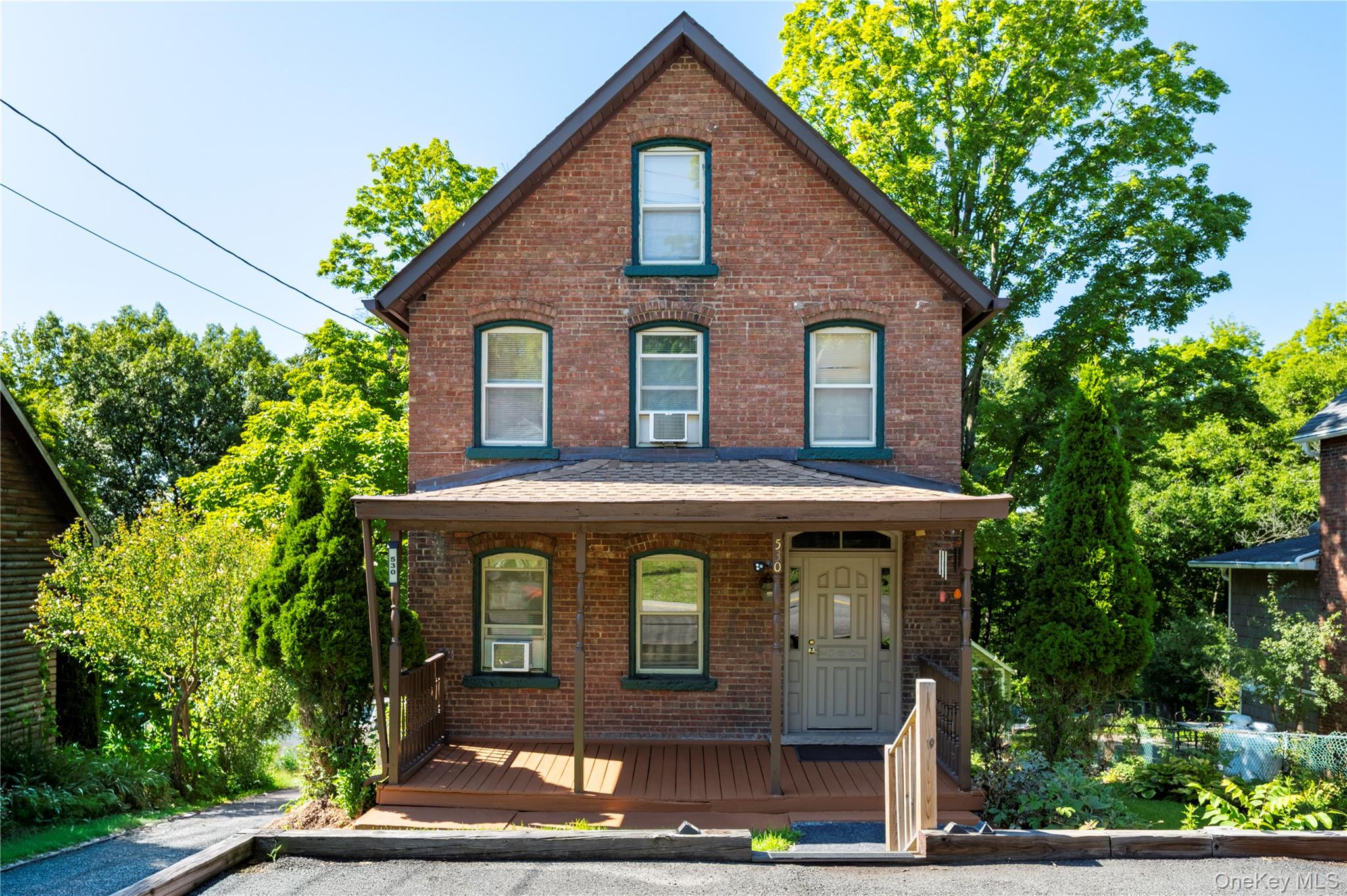 530 Washington Avenue Property Photo 1