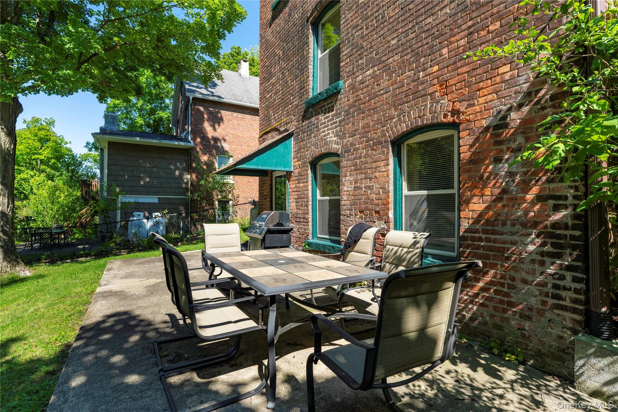 530 Washington Avenue Property Photo 22