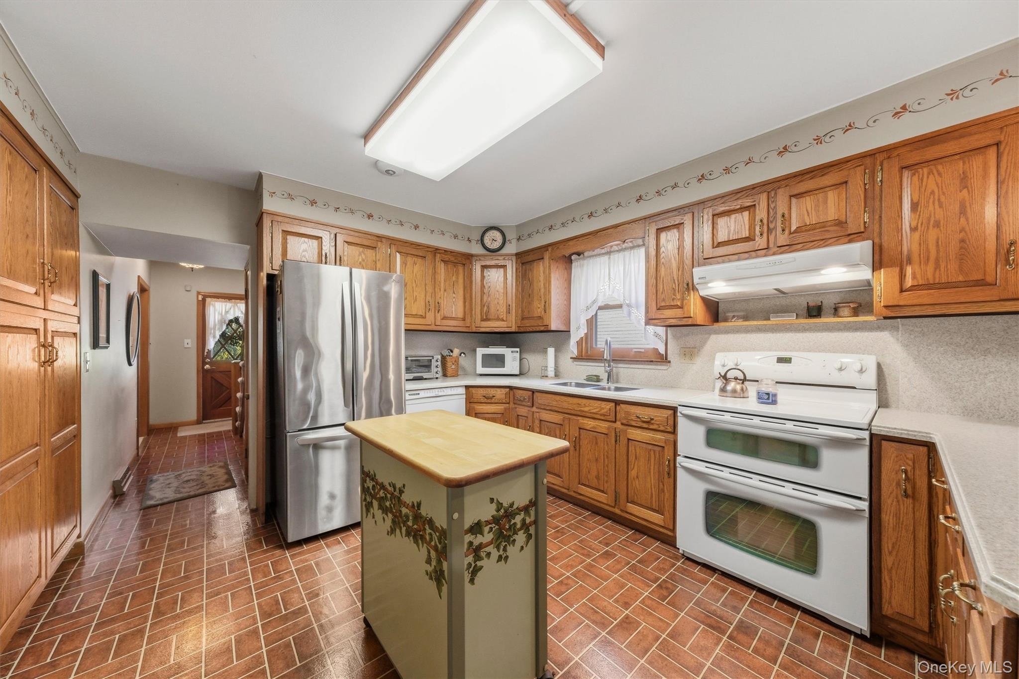 73 Union Street Property Photo 11