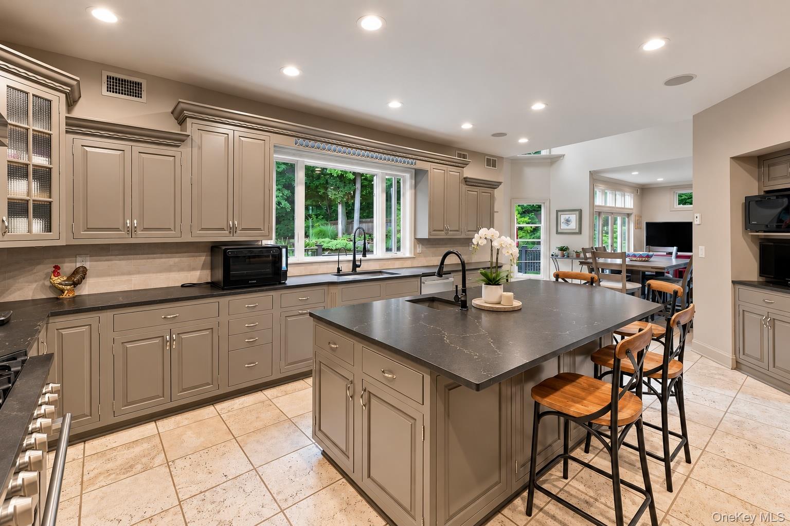7 Lauro Ridge Court Property Photo 13