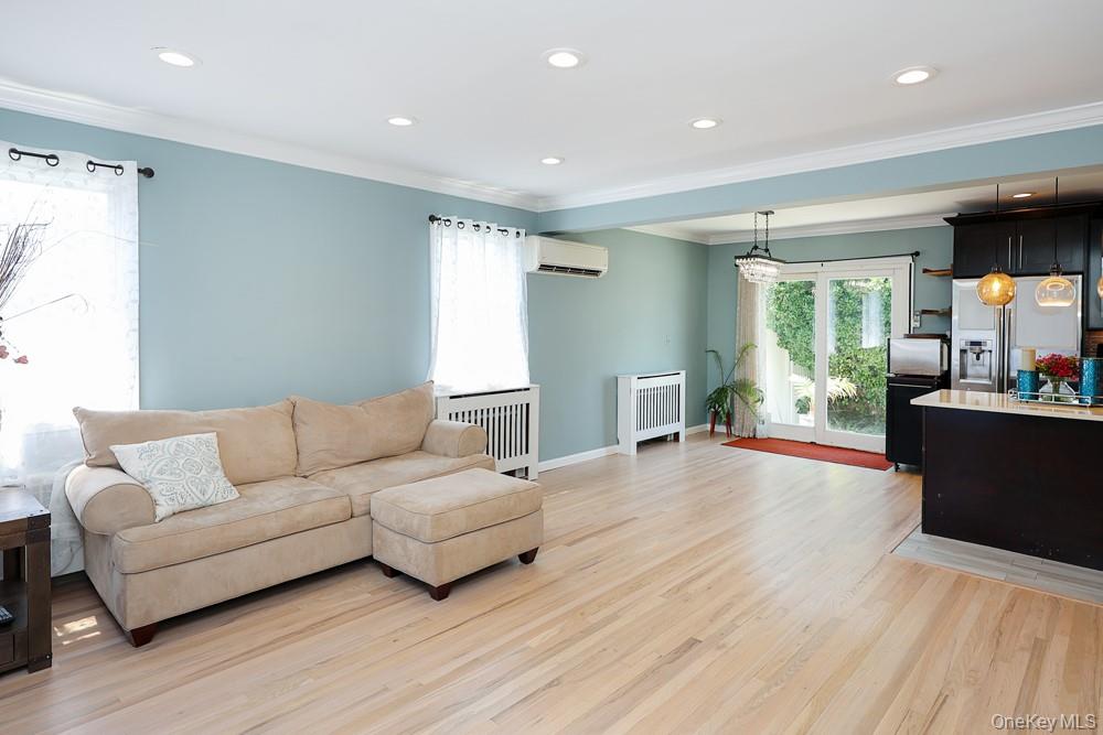 844 Hemlock Street Property Photo 3