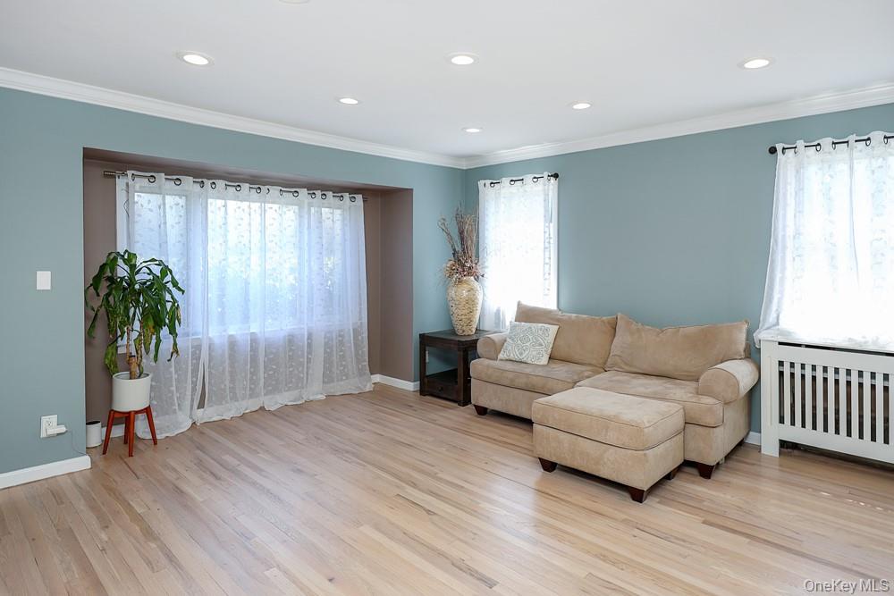 844 Hemlock Street Property Photo 6