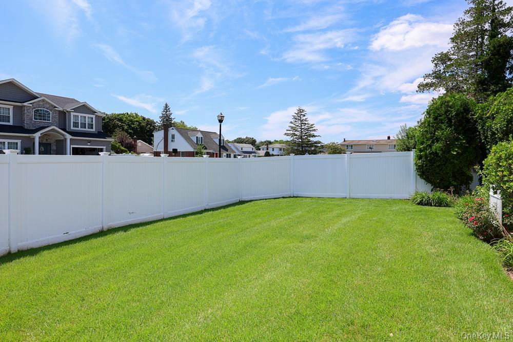 844 Hemlock Street Property Photo 36