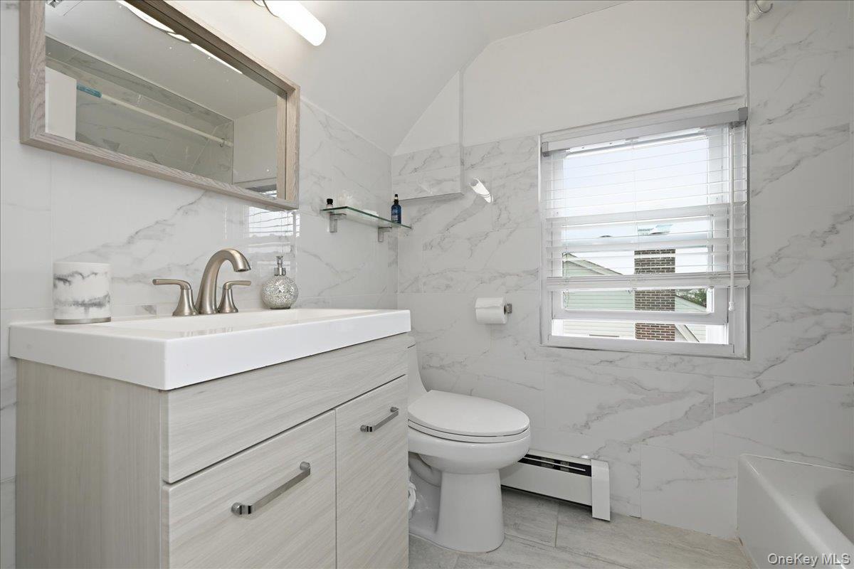 351 Hewlett Parkway Property Photo 15
