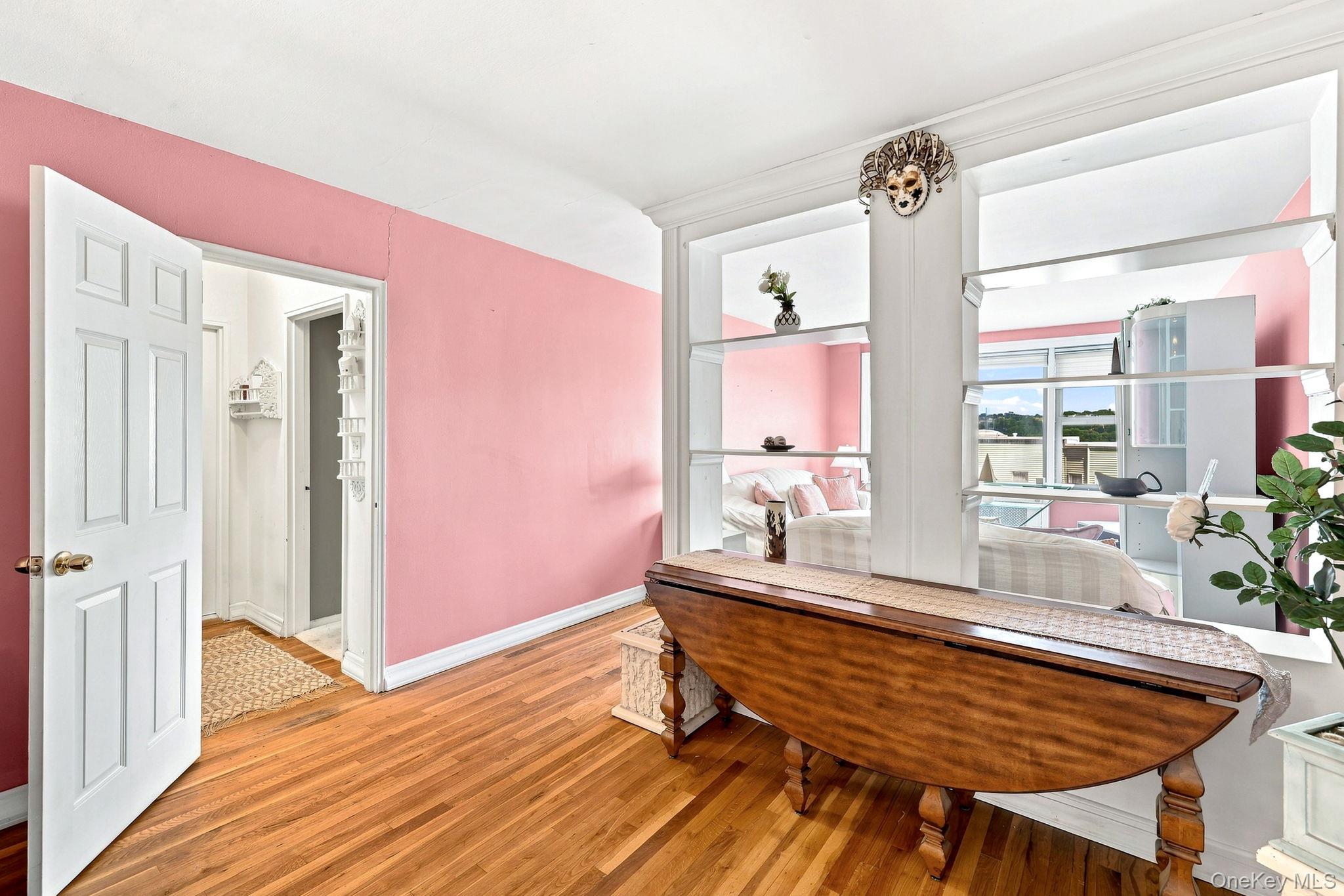 10 Franklin Avenue 2a Property Photo 4