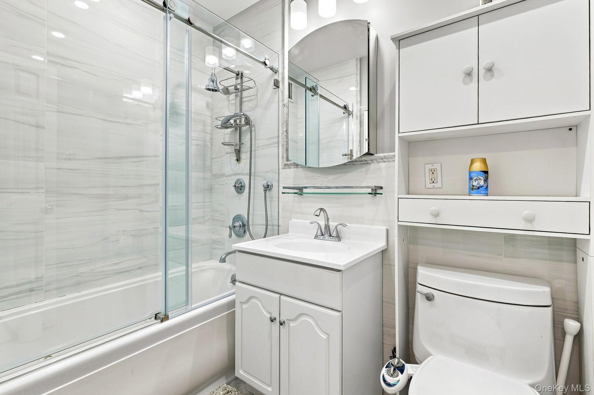 10 Franklin Avenue 2a Property Photo 17