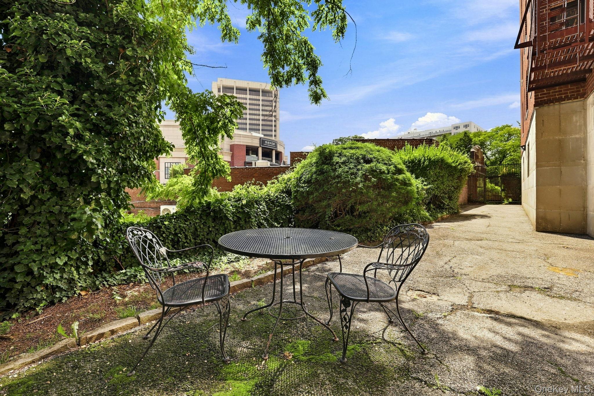 10 Franklin Avenue 2a Property Photo 24