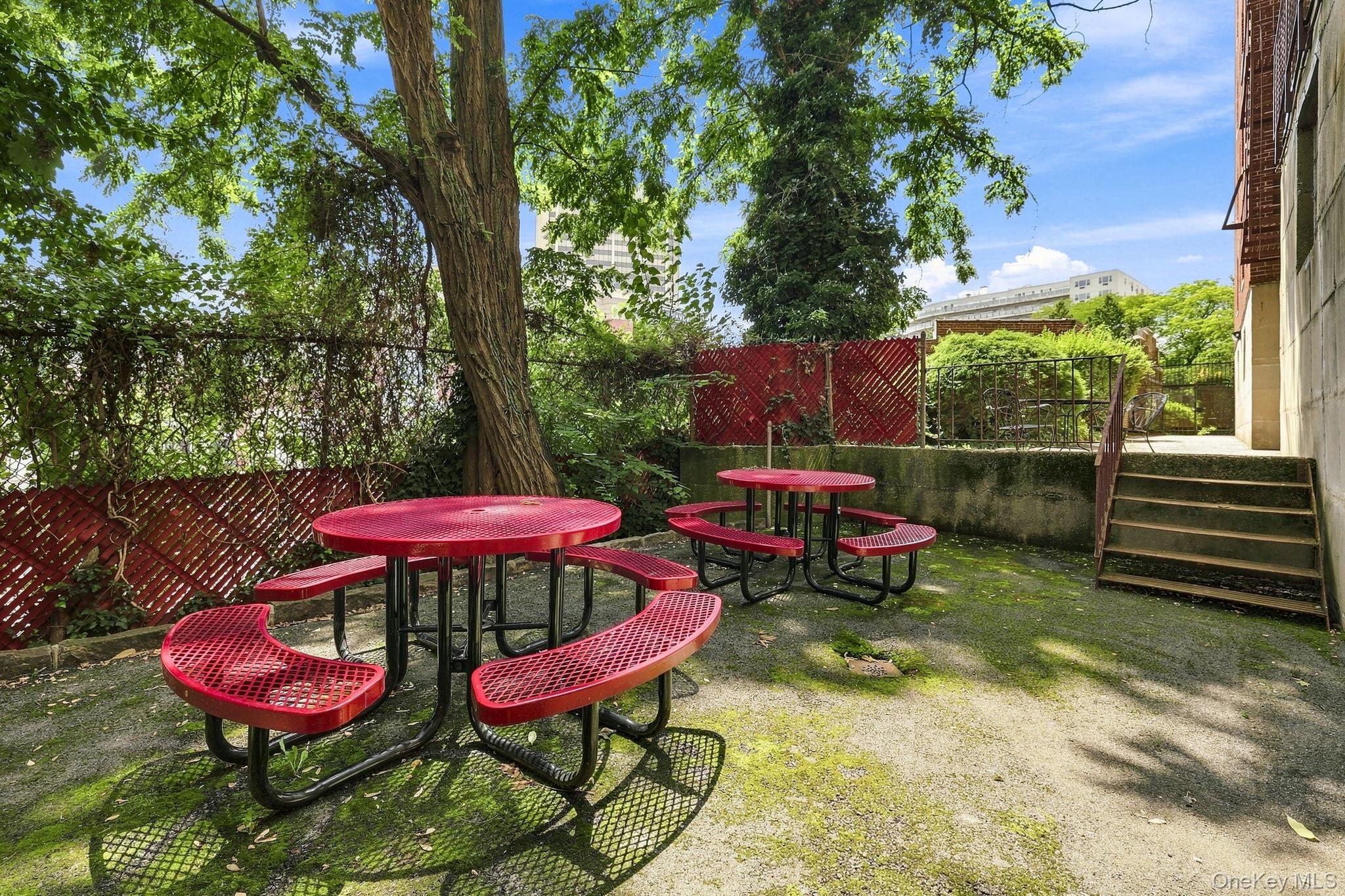 10 Franklin Avenue 2a Property Photo 25