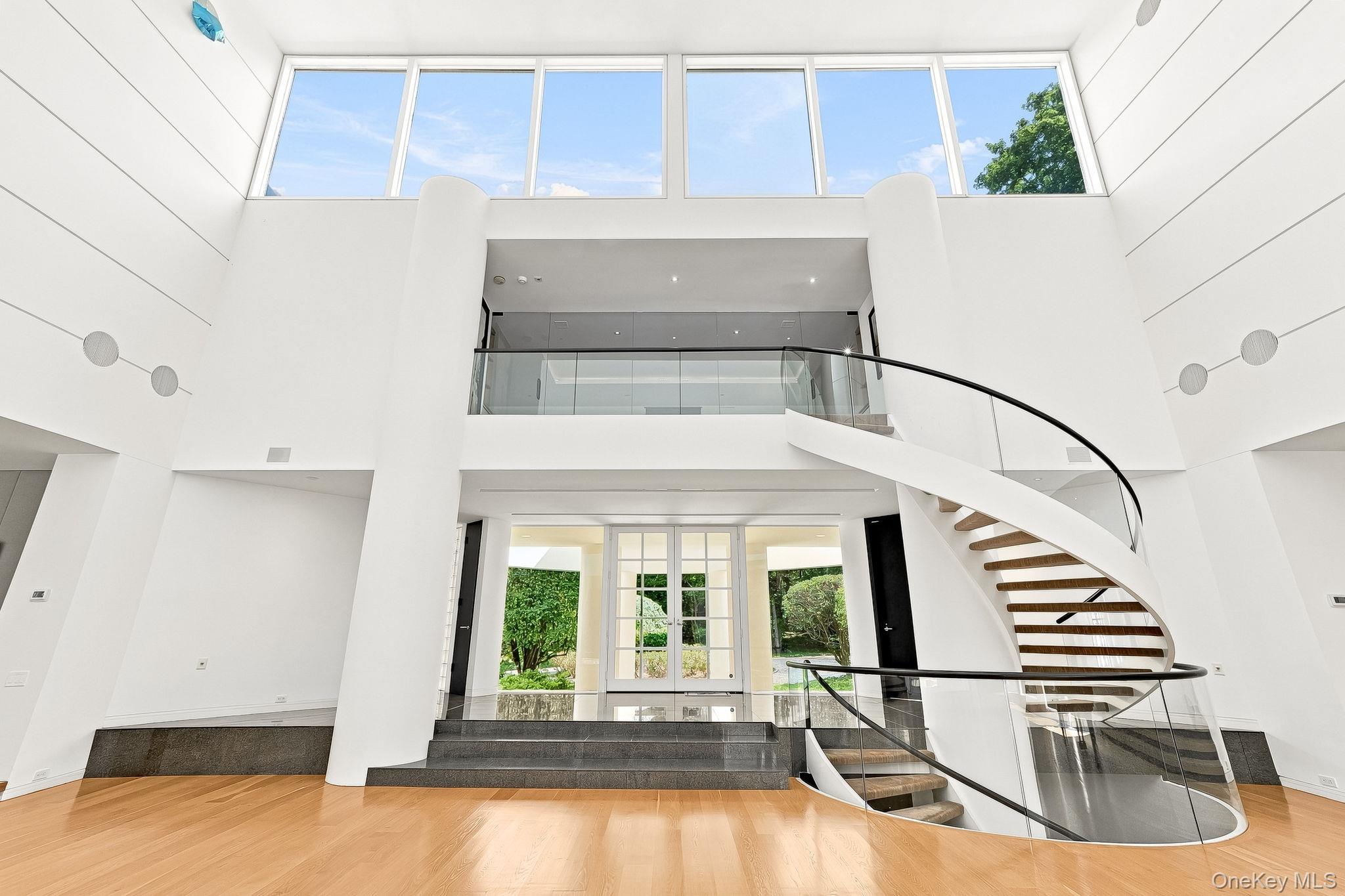 20 Bessel Lane Property Photo 5