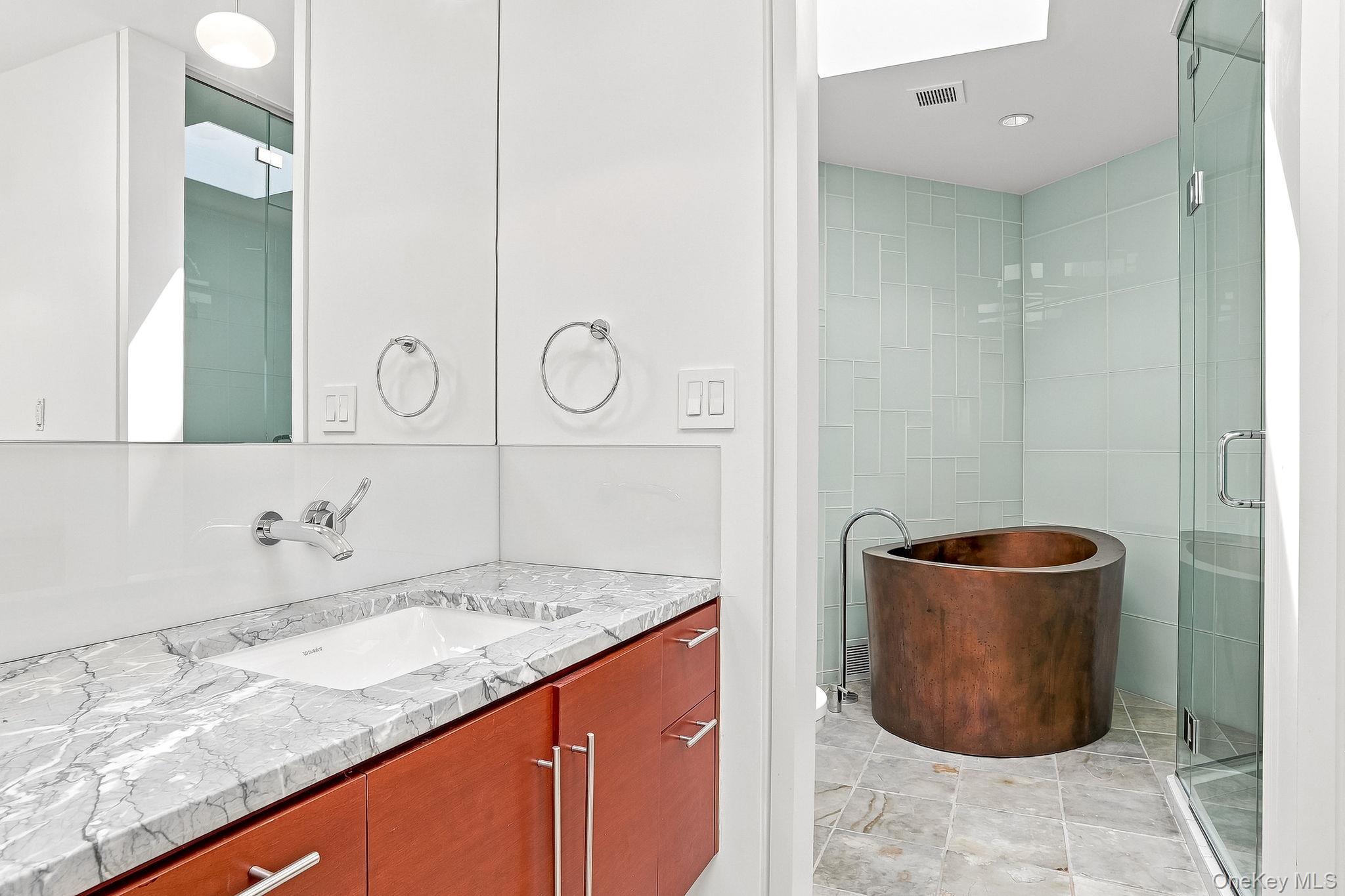 20 Bessel Lane Property Photo 24