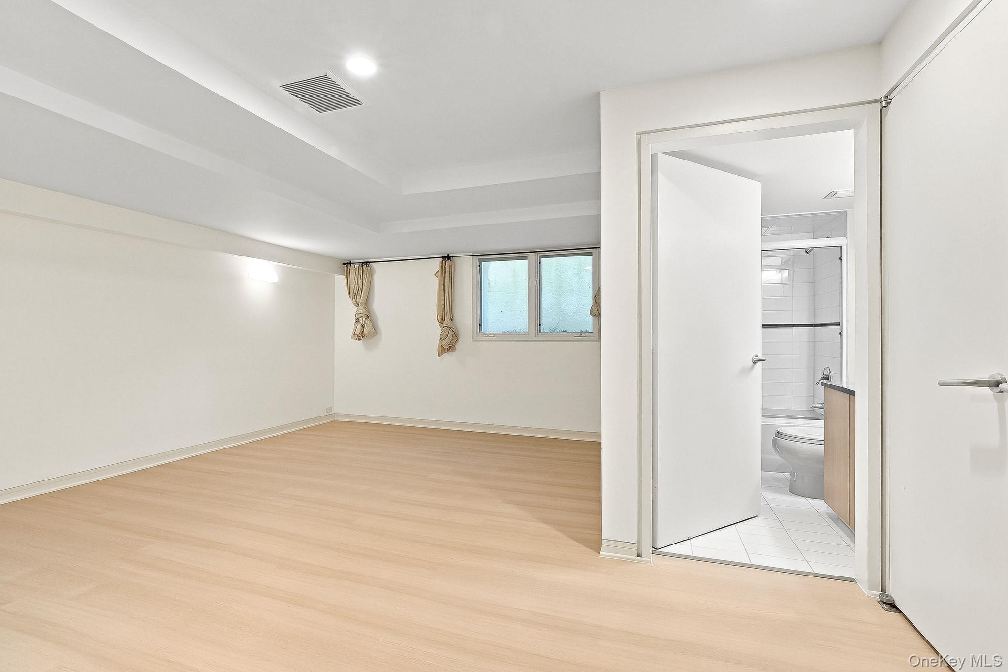 20 Bessel Lane Property Photo 32