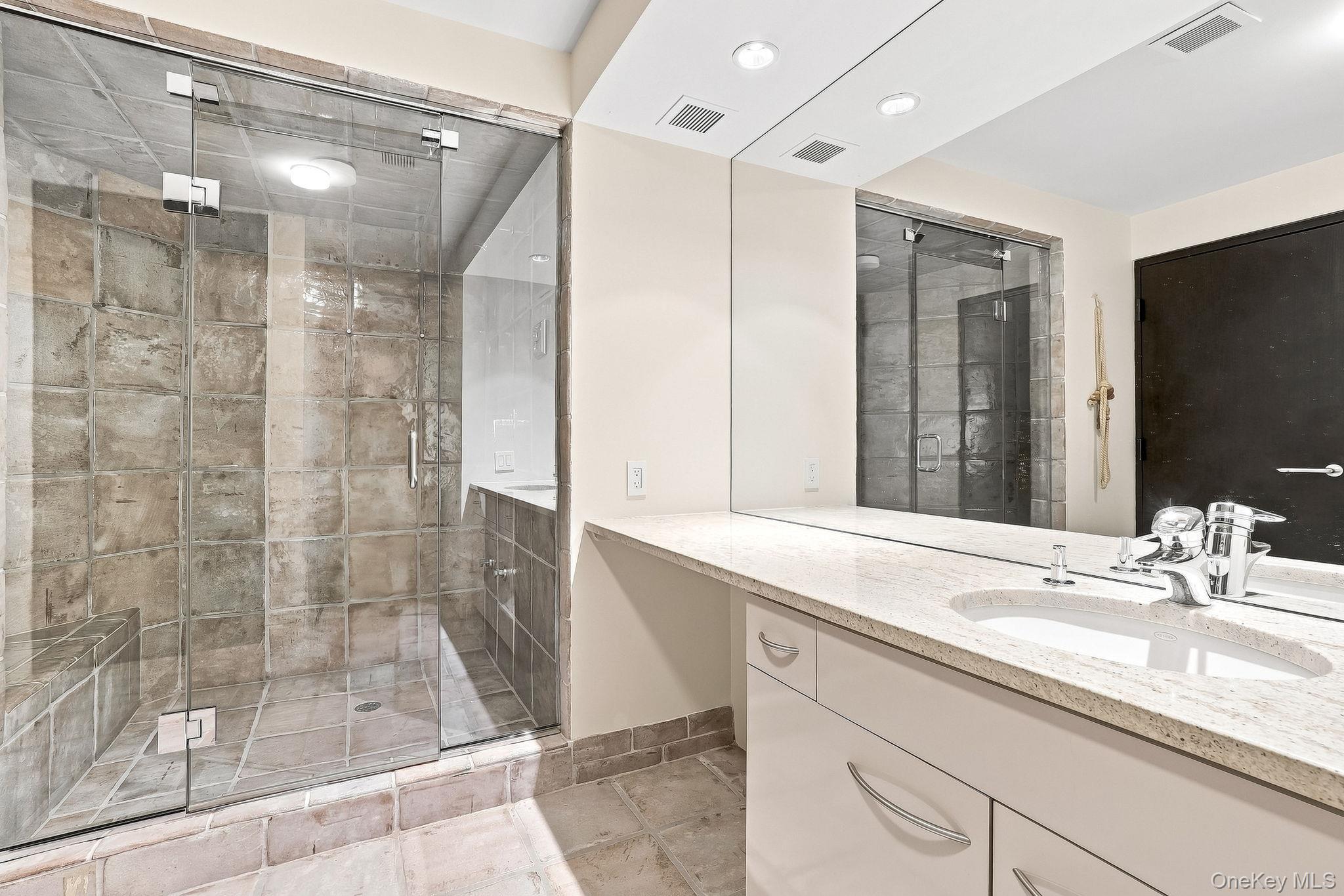 20 Bessel Lane Property Photo 33