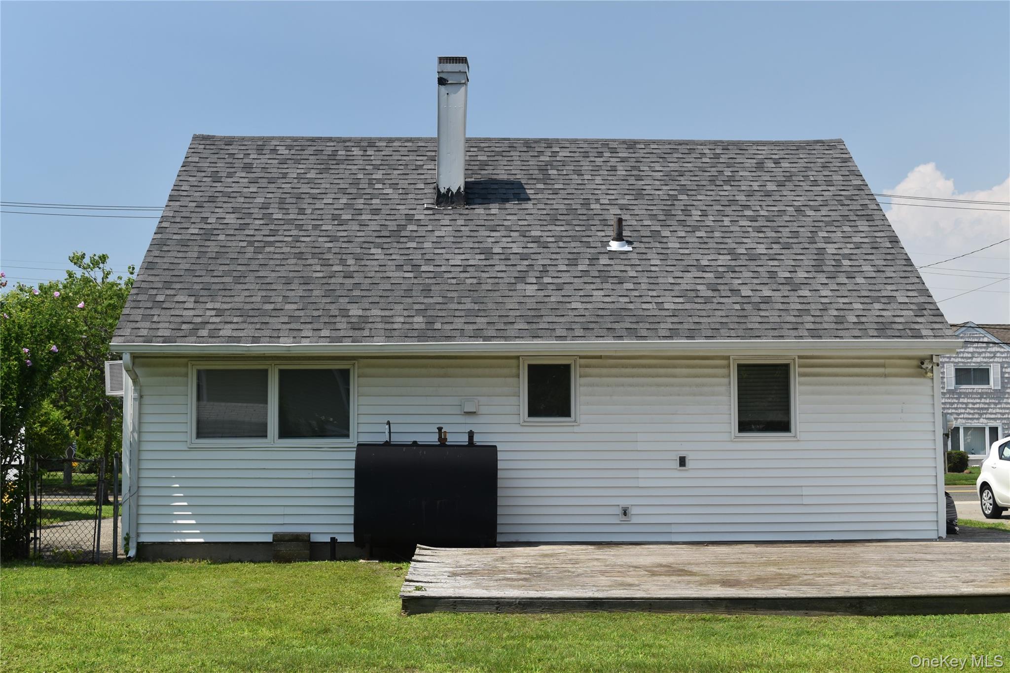 253 Forest Avenue Property Photo 3