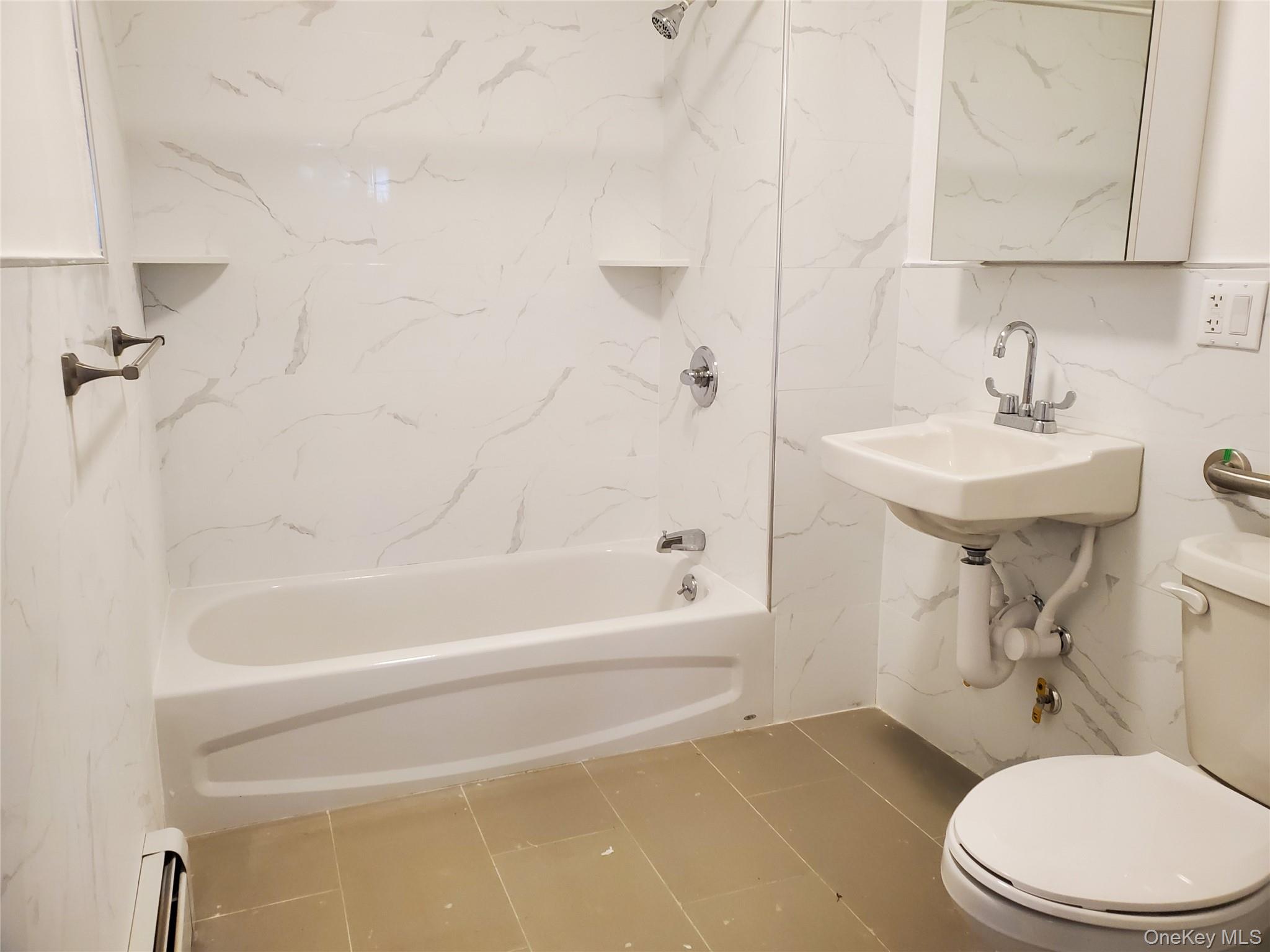 6-05 129st Street 1c Property Photo 6