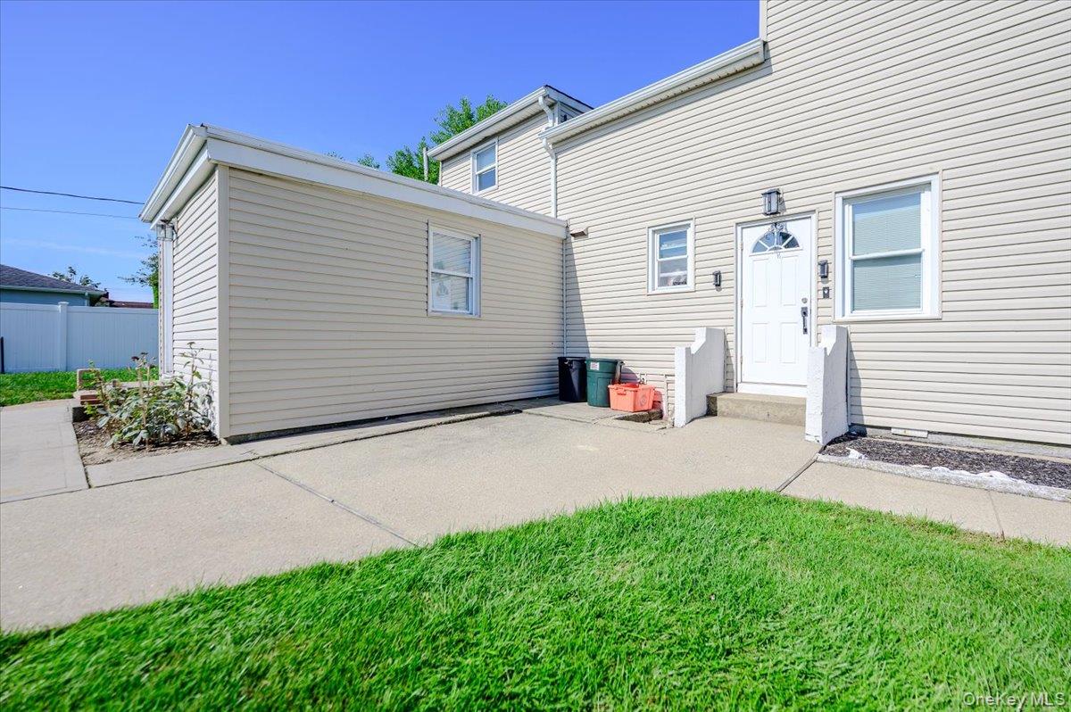 13 Truxton Road Upper Property Photo 1