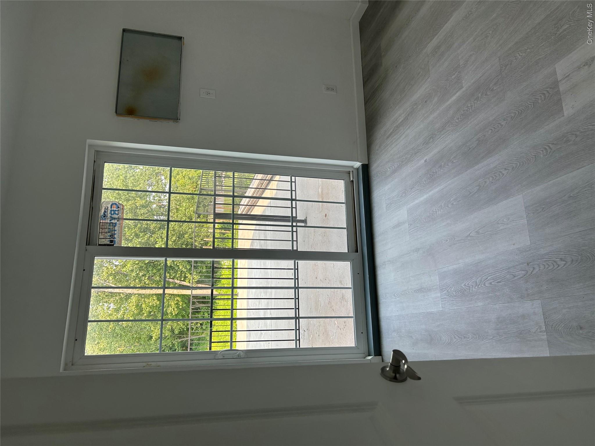 6-05 129st Street 2c Property Photo 3