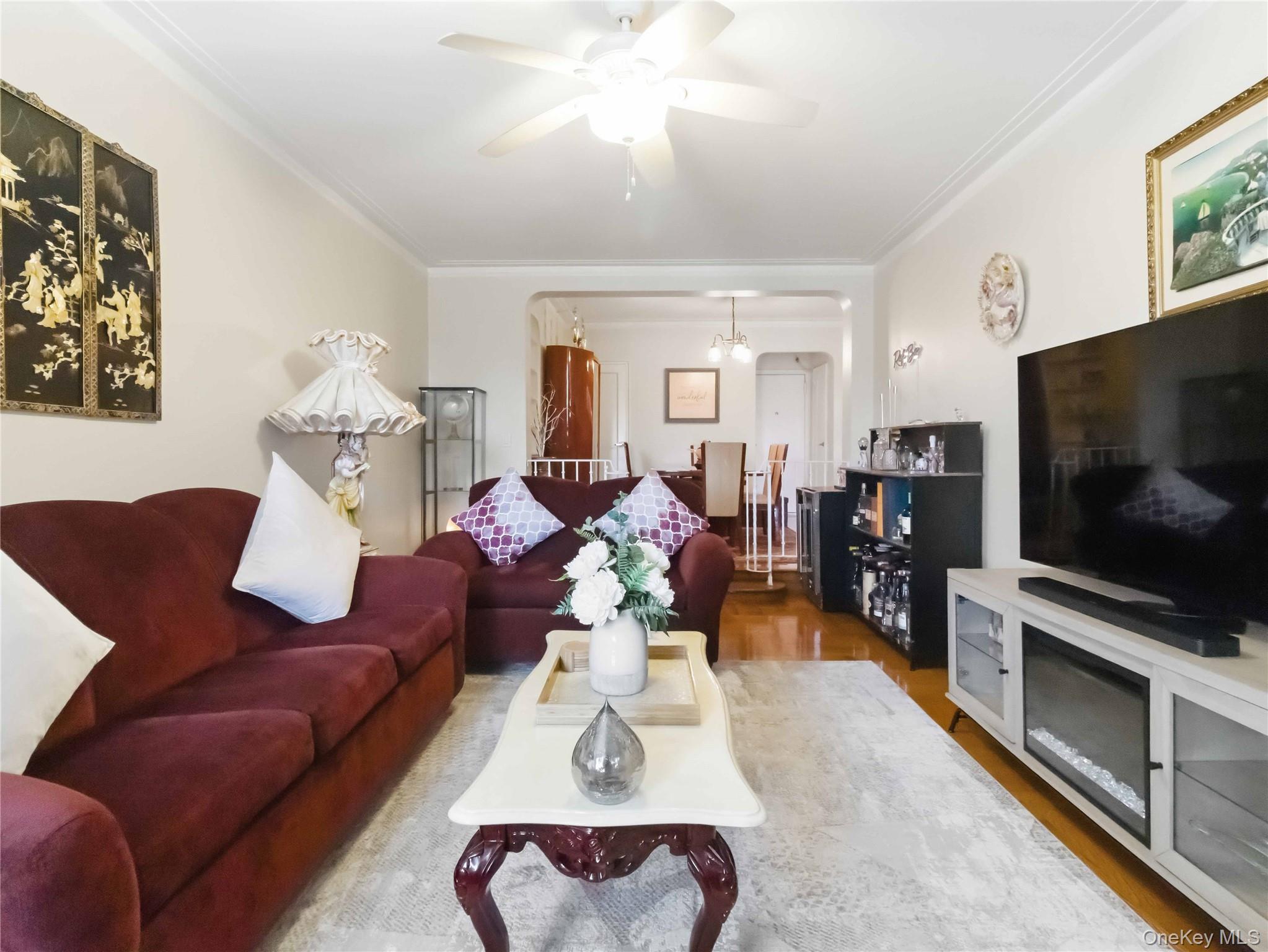 2190 Boston Road 5a Property Photo 1
