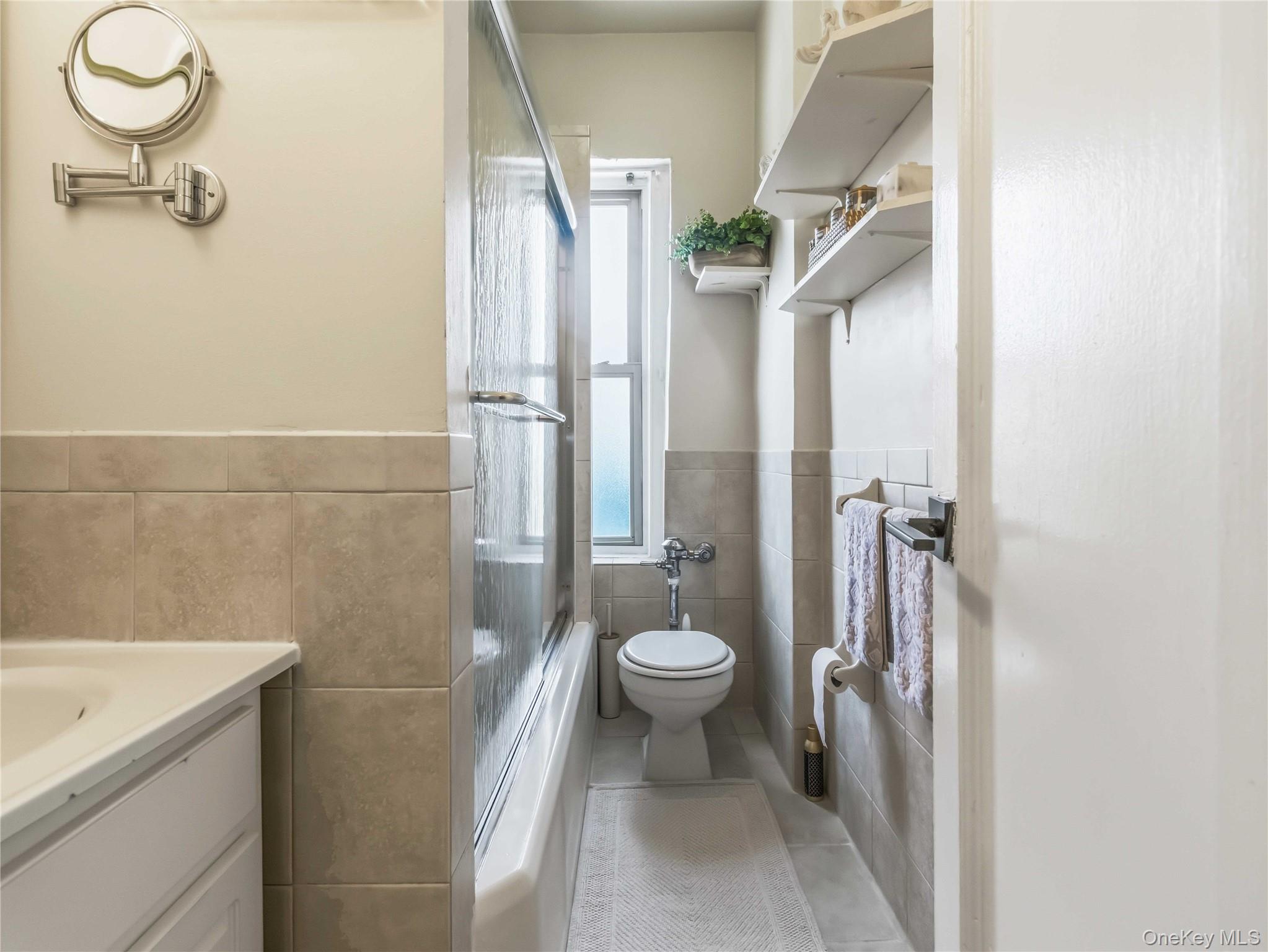 2190 Boston Road 5a Property Photo 24
