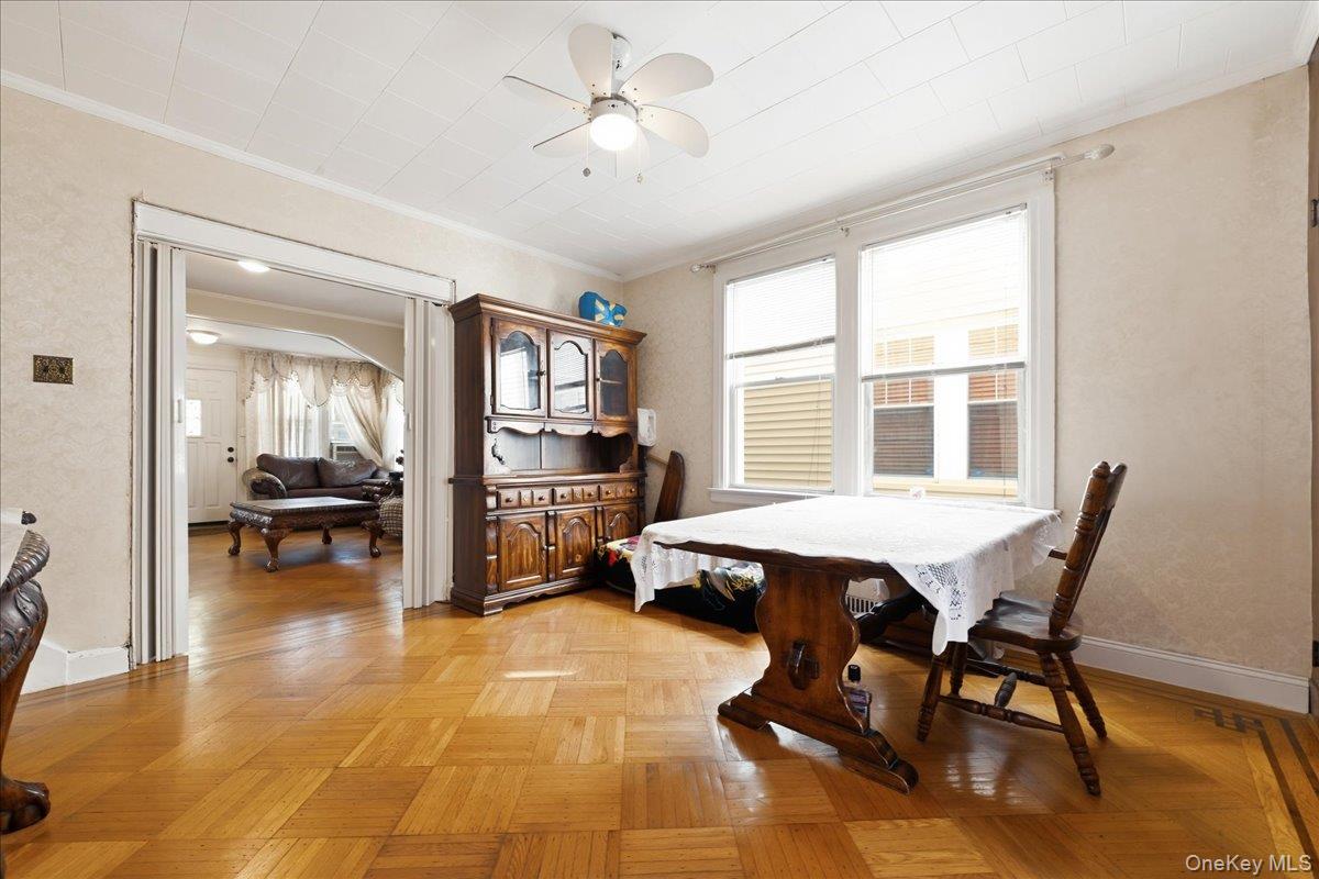 7733 79th Place Property Photo 7
