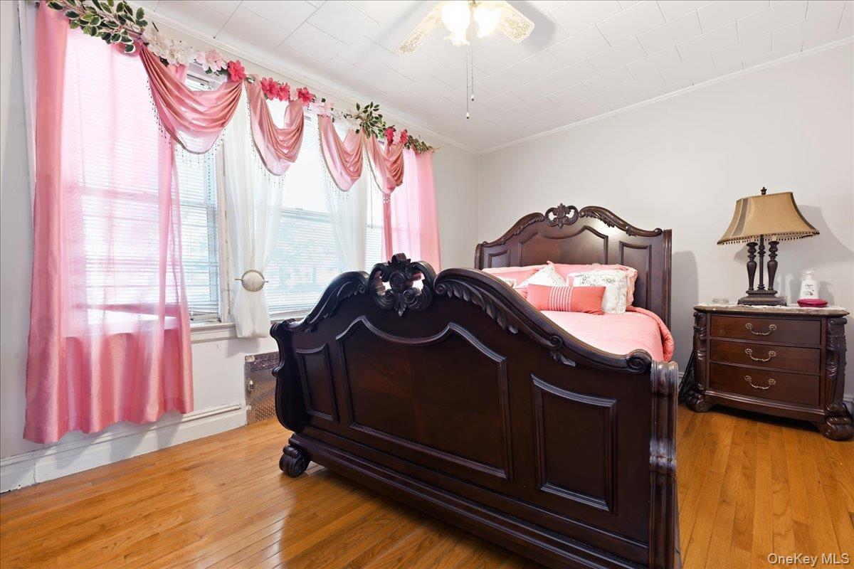 7733 79th Place Property Photo 11