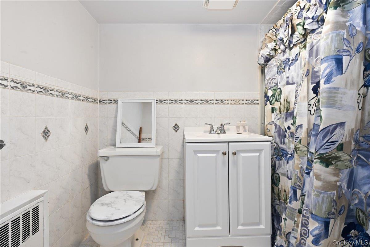 7733 79th Place Property Photo 16