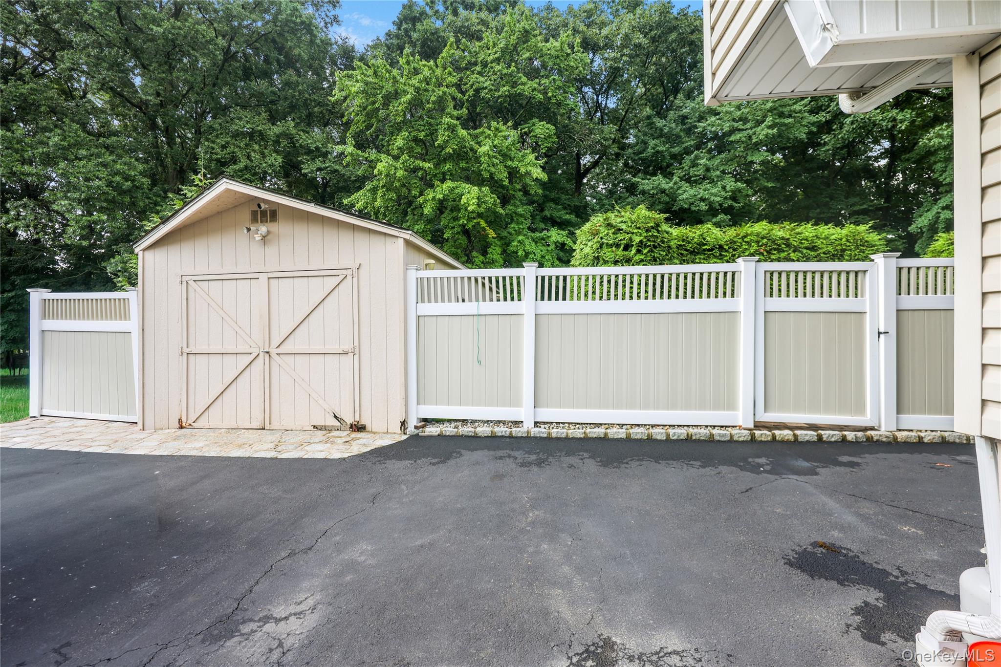 34 Strathmore Drive Property Photo 37