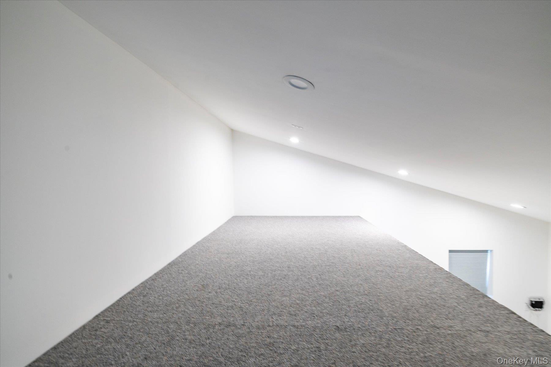 537 E Broadway 201 Property Photo 7
